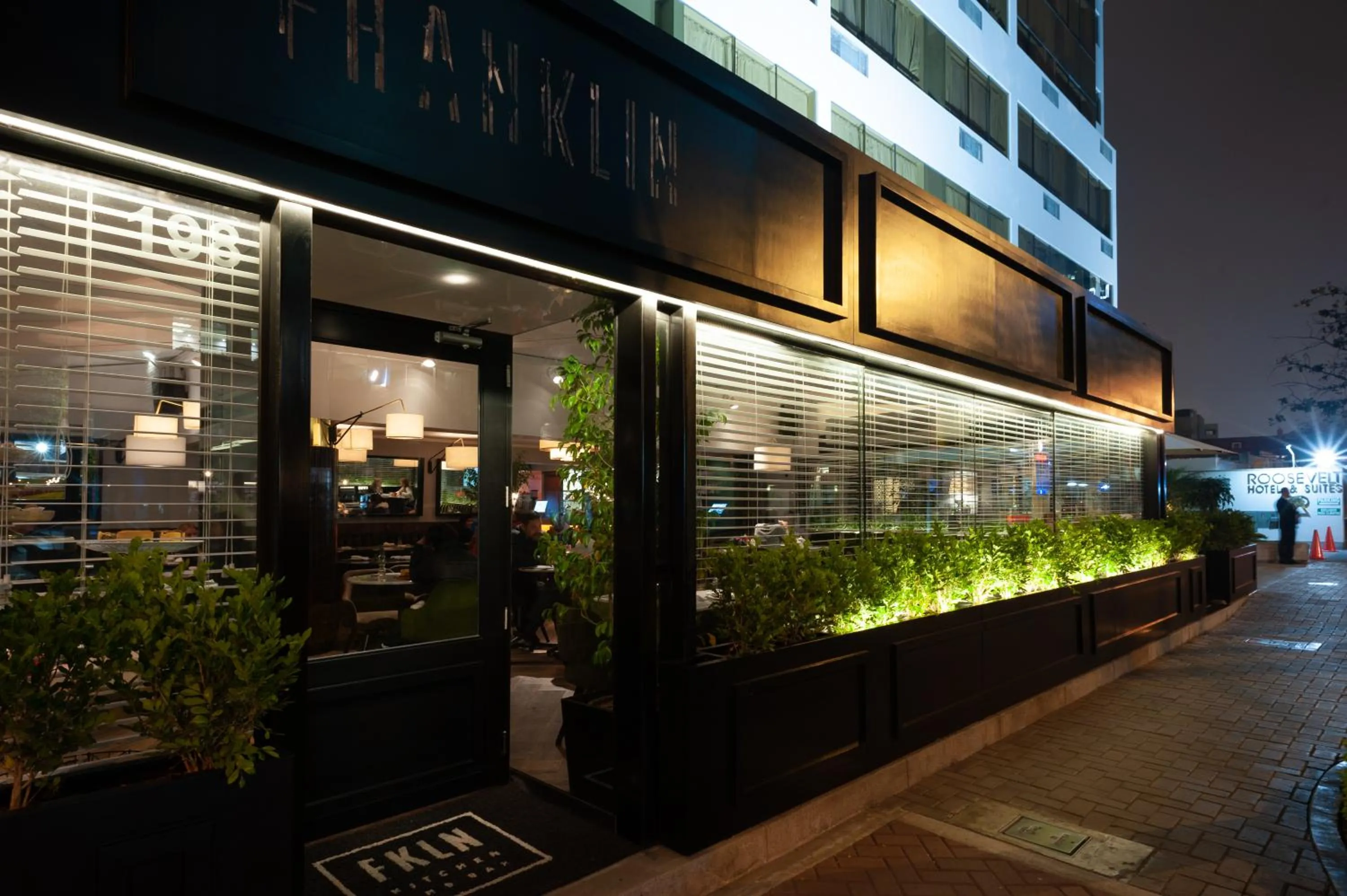 Property building in Roosevelt Hotel & Suites