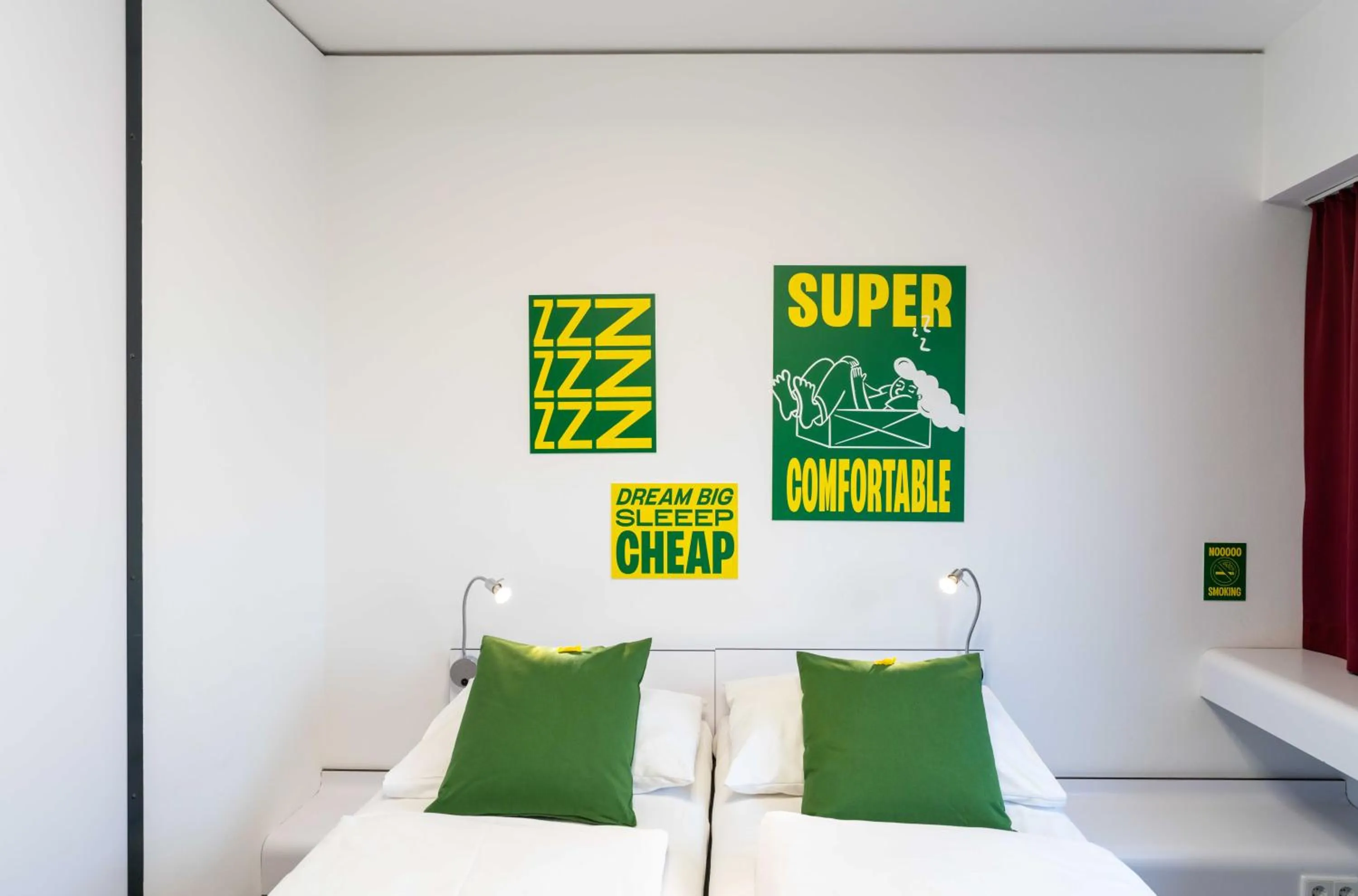 Bed in SLEEEP Hotel Wiener Neudorf