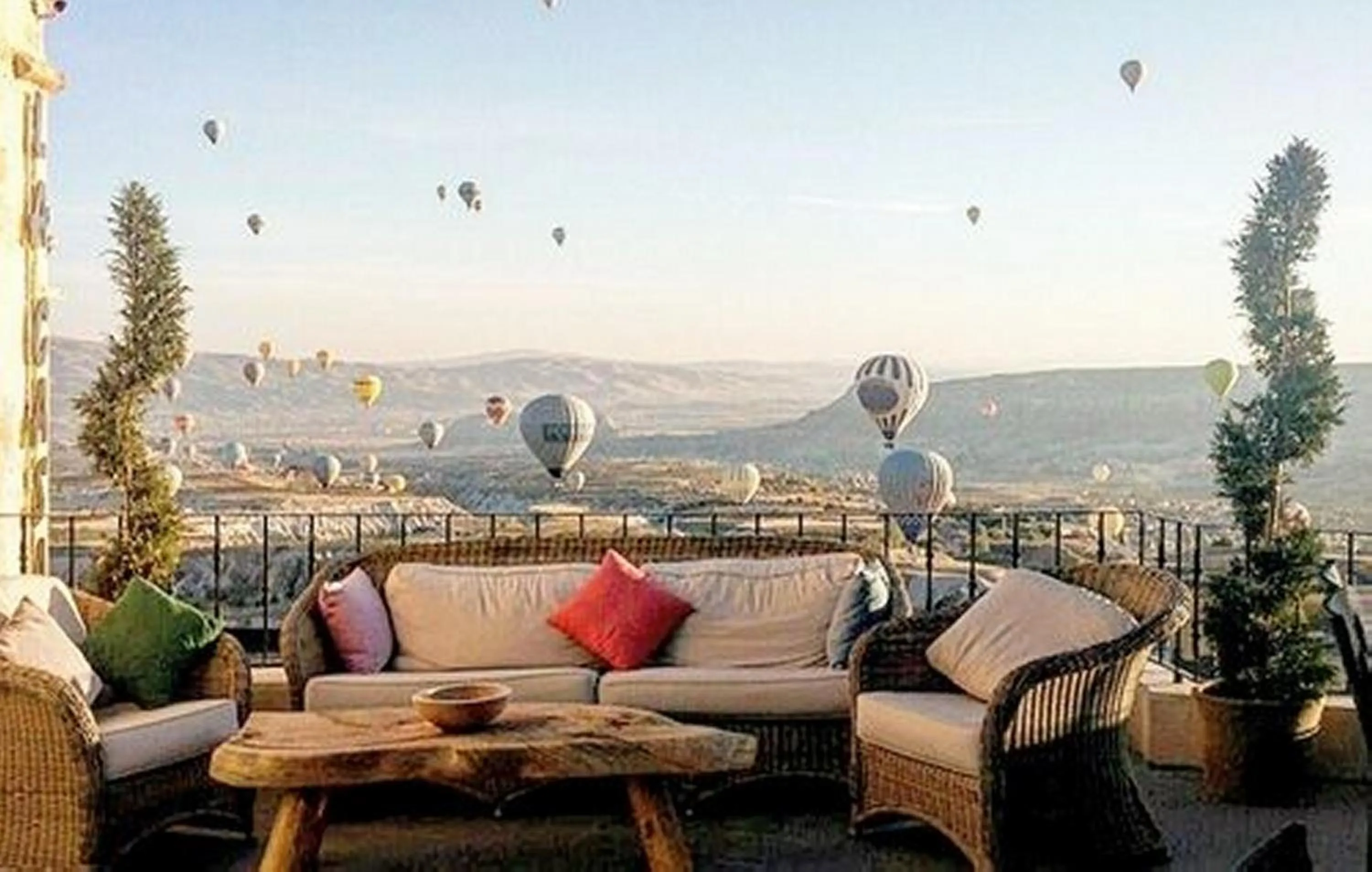 Natural landscape in La Casa Cave Hotel