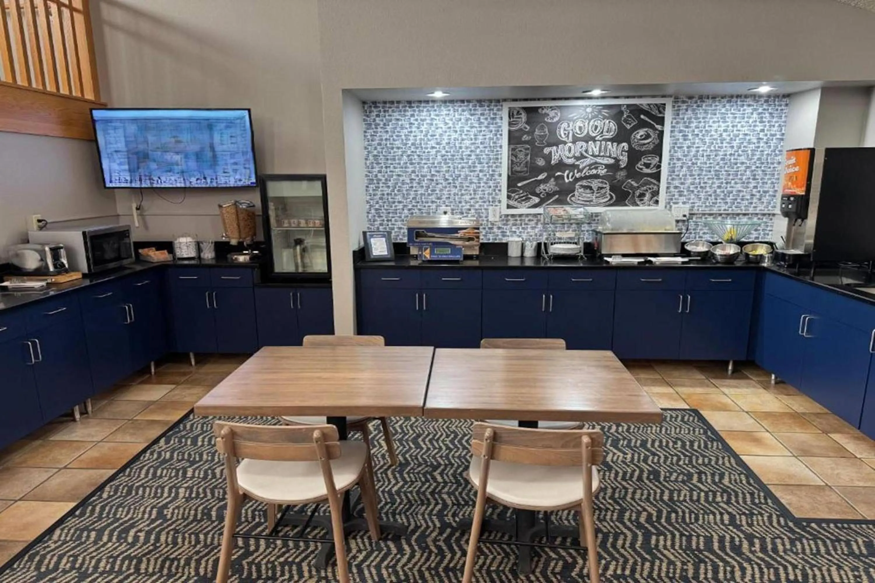 Breakfast in AmericInn by Wyndham Stillwater