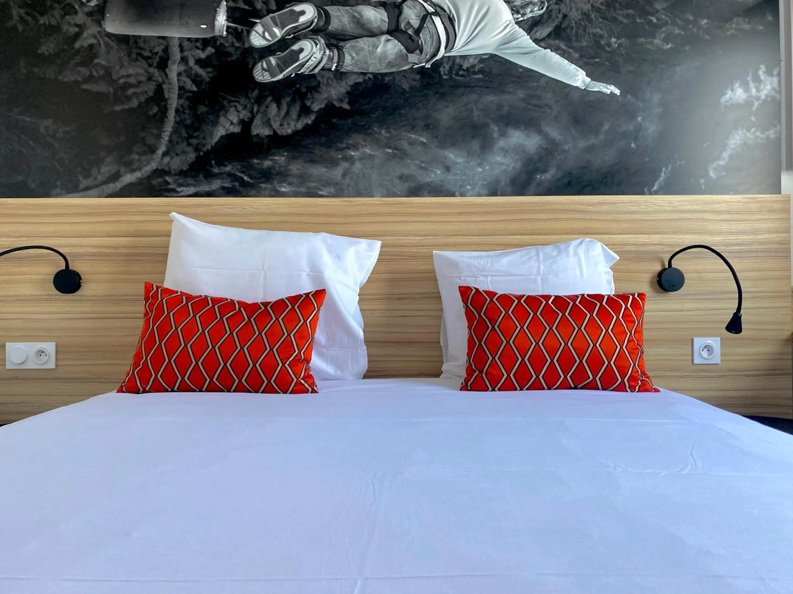 Bed in Aka Lodge Lyon Eurexpo Arena Stadium