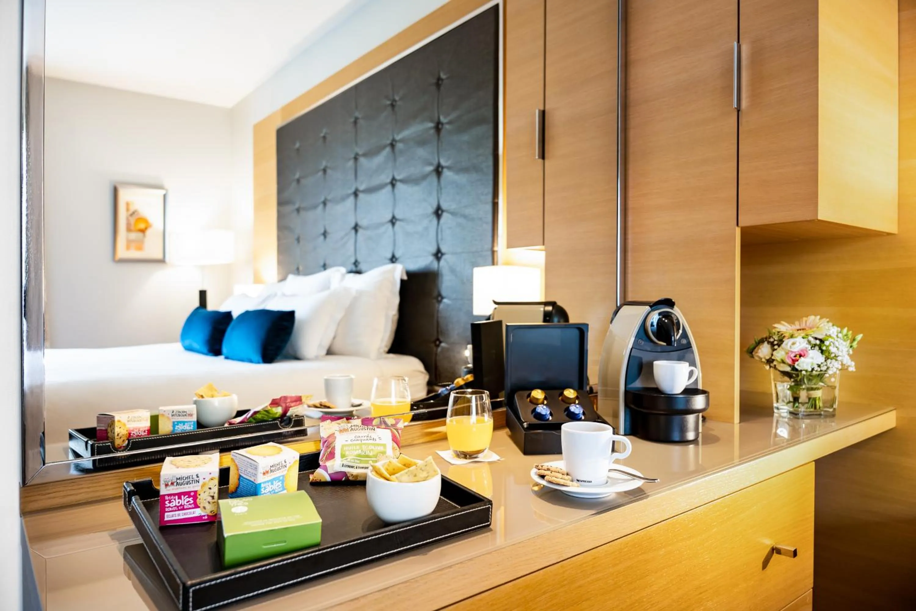 Food and drinks, Bed in Relais Spa Val d'Europe