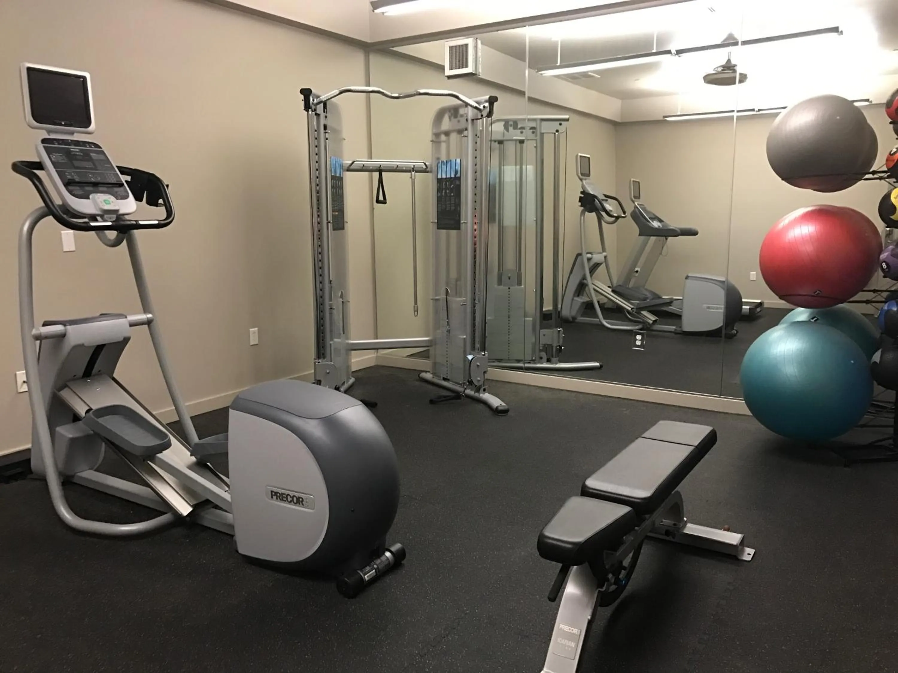 Fitness centre/facilities in The Mark Spencer Hotel