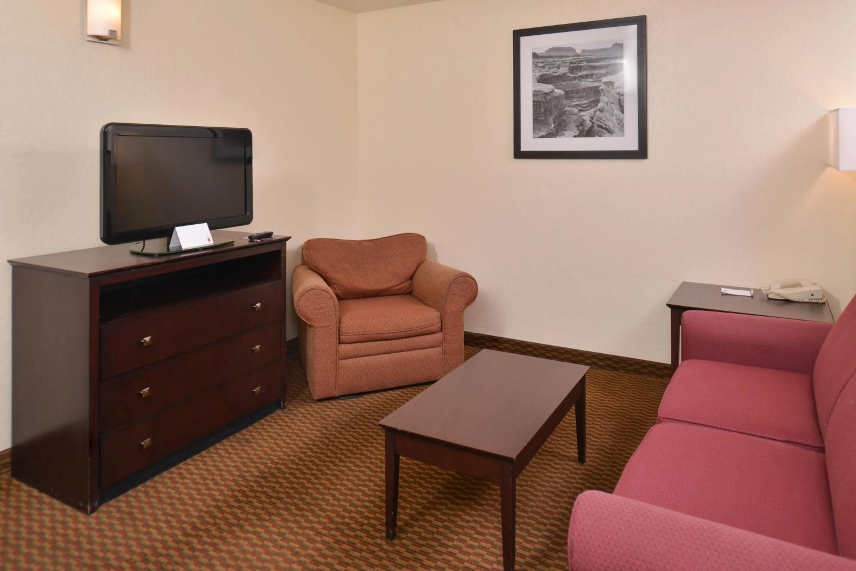 Seating area in Clarion Inn Page - Lake Powell