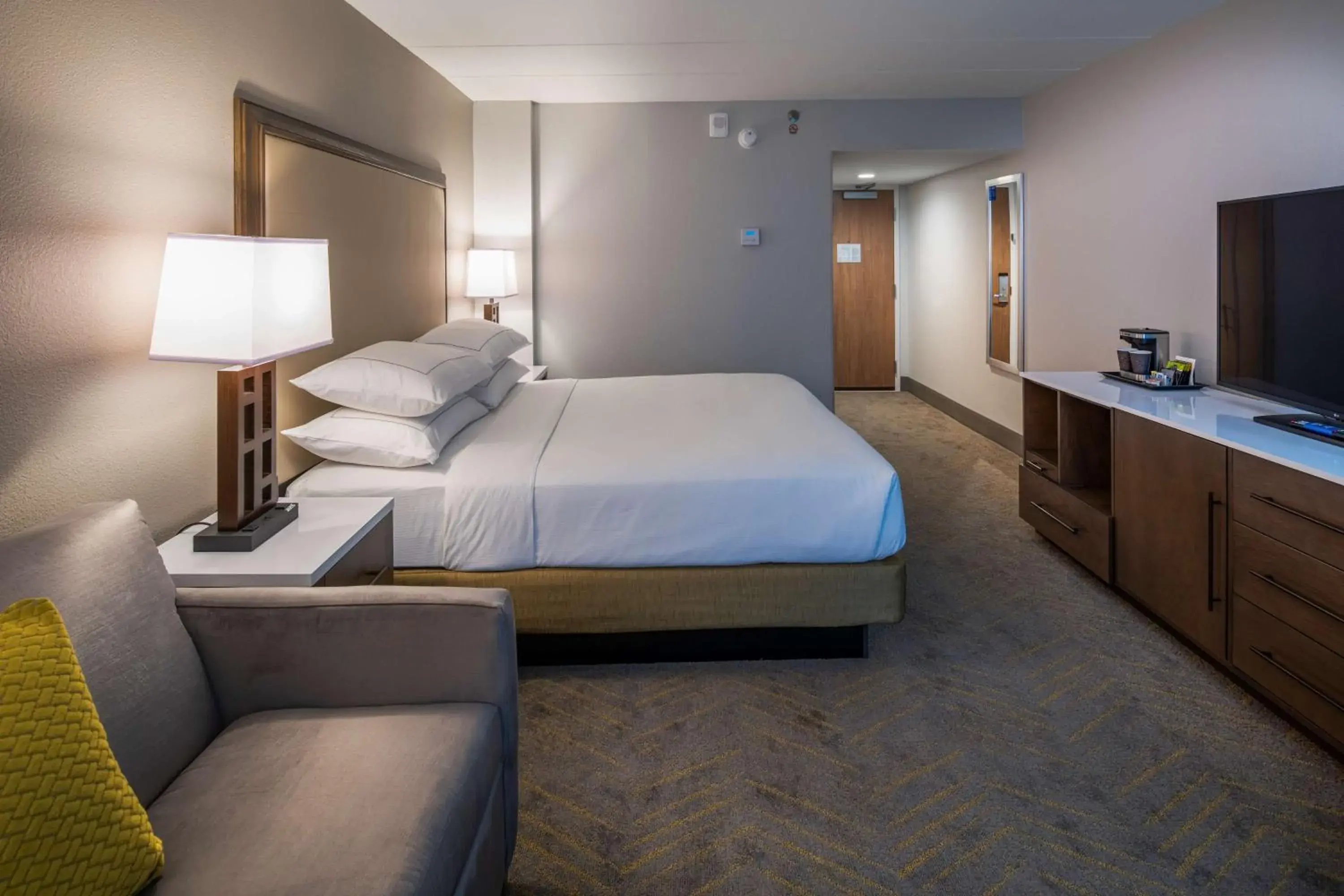 King Room with Sofa Bed - Hearing Accessible in Doubletree By Hilton Madison East King Room with Sofa Bed - Hearing Accessible in Doubletree By Hilton Madison East