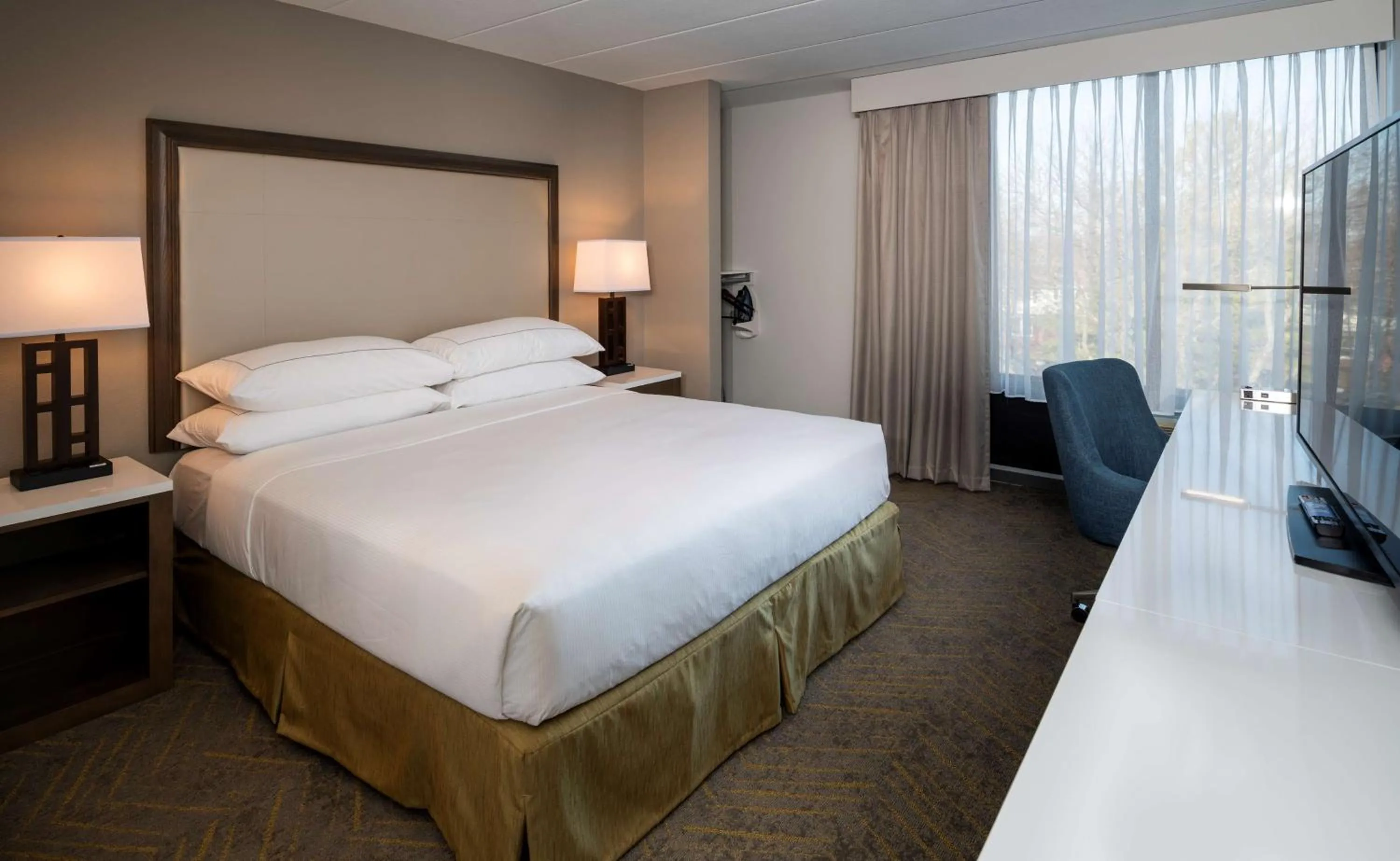 Bedroom, Bed in Doubletree By Hilton Madison East