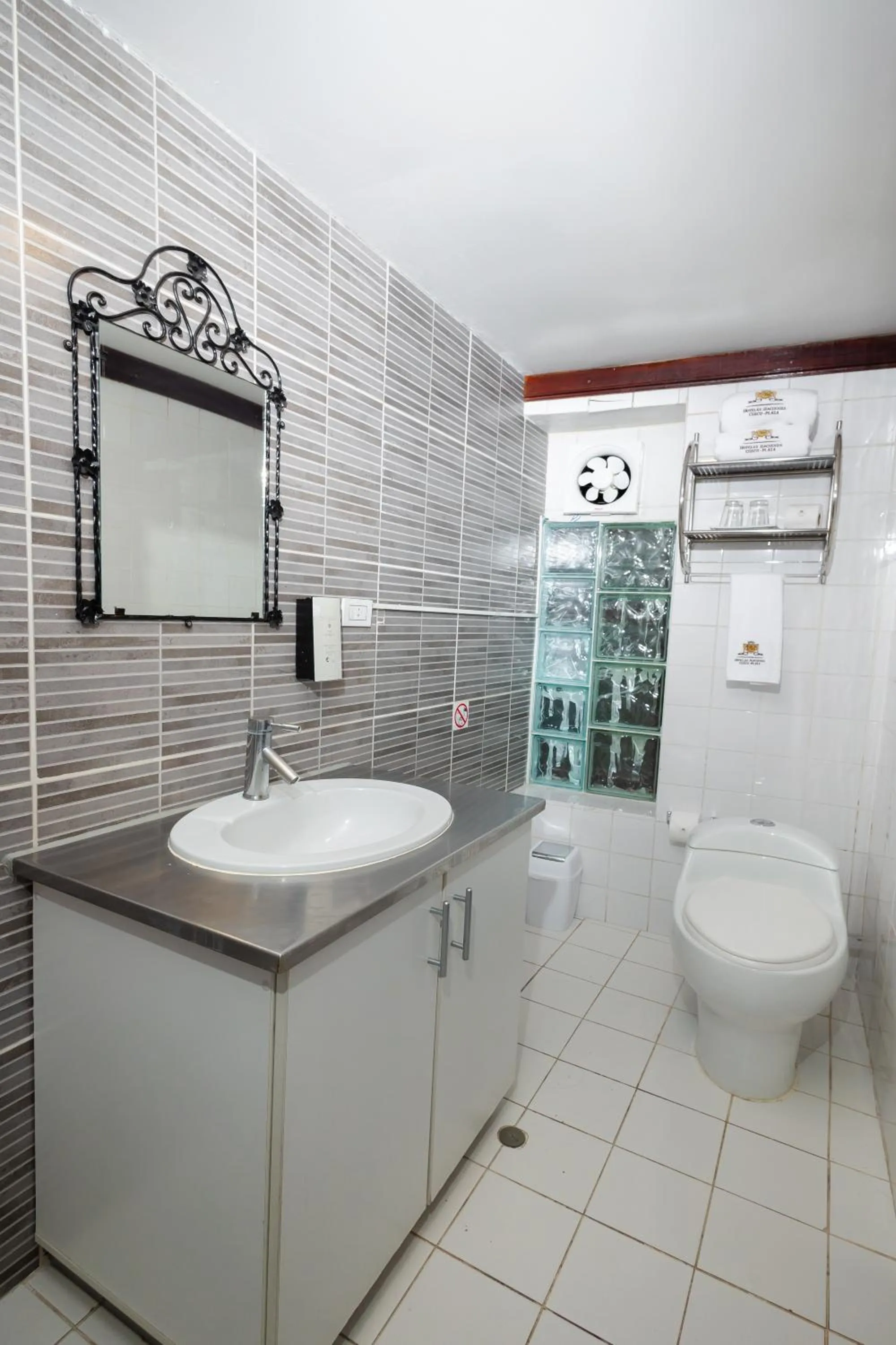 Bathroom in Hotel Hacienda Cusco Plaza