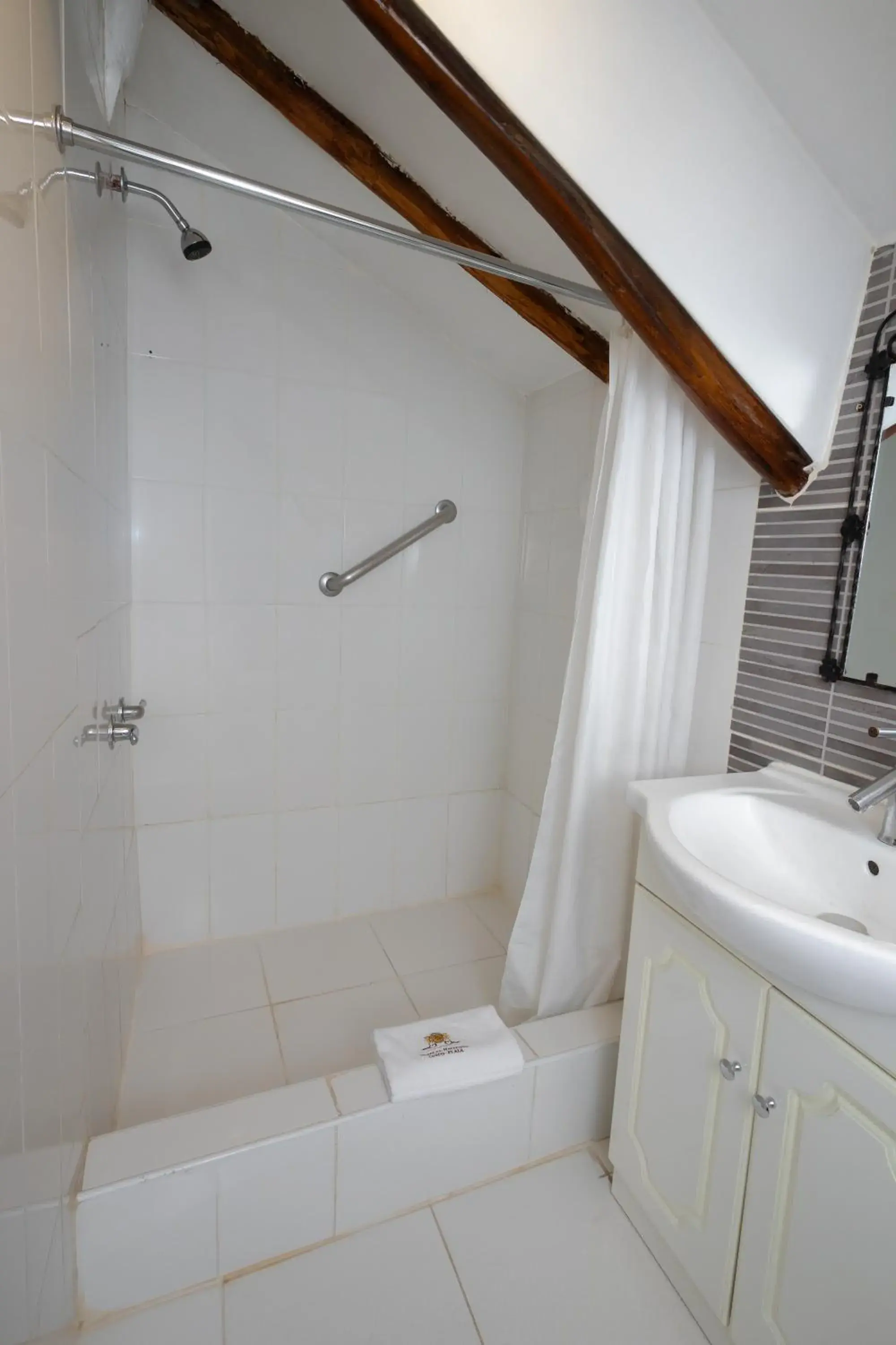 Budget Double Room in Hotel Hacienda Cusco Plaza Budget Double Room in Hotel Hacienda Cusco Plaza