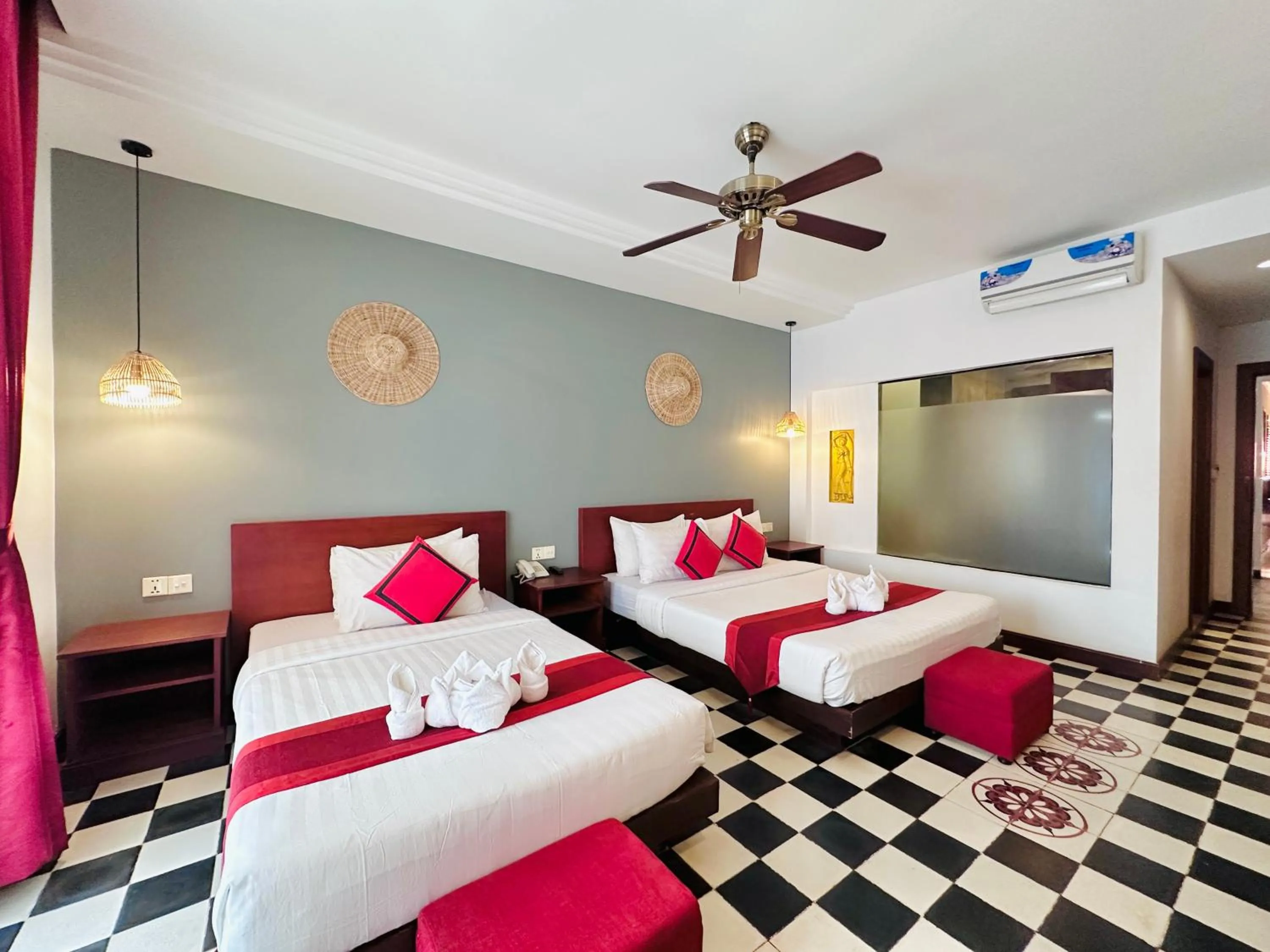 Bedroom, Bed in Mekong Angkor Palace Hotel