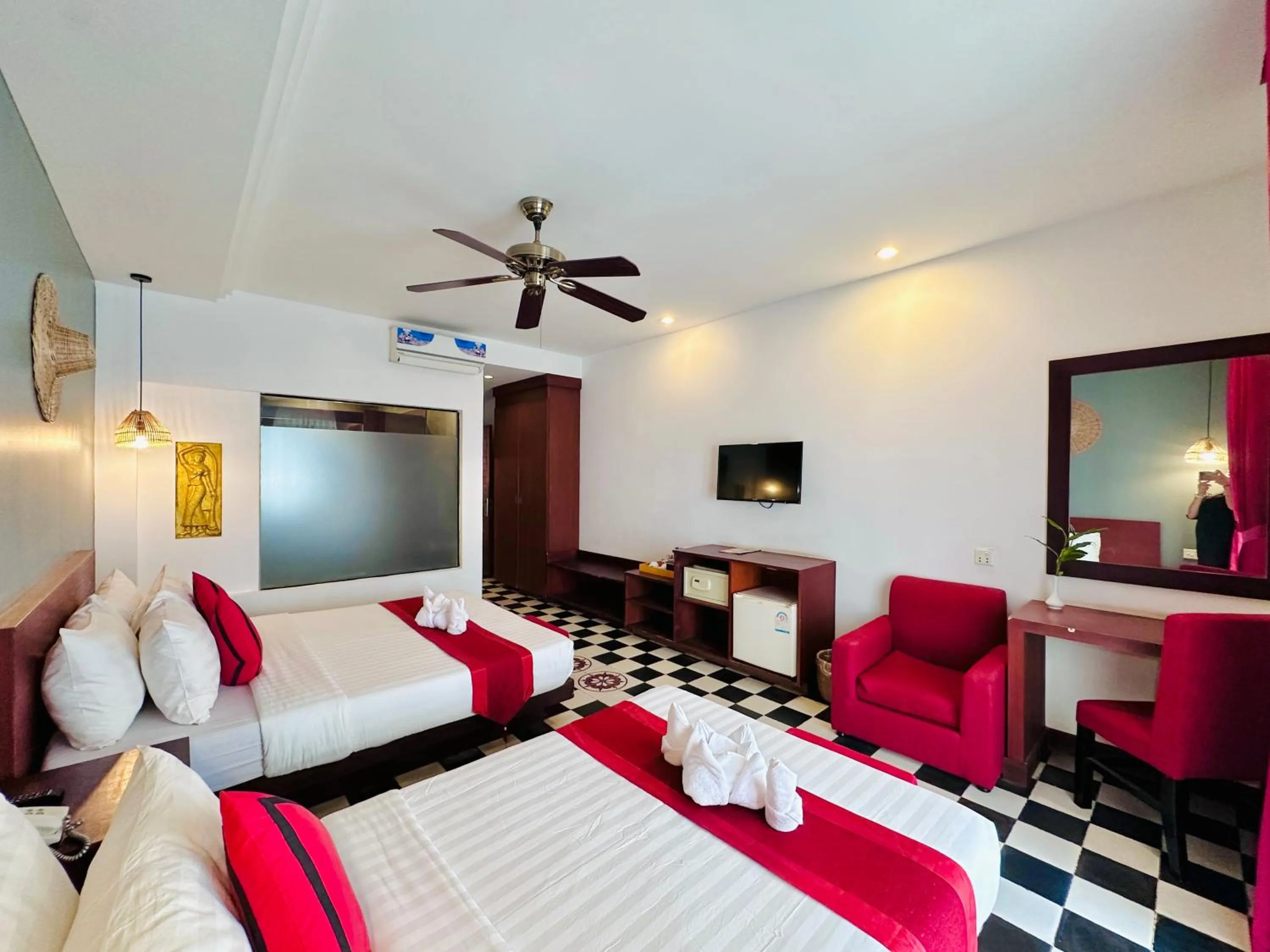 Guests, Bed in Mekong Angkor Palace Hotel