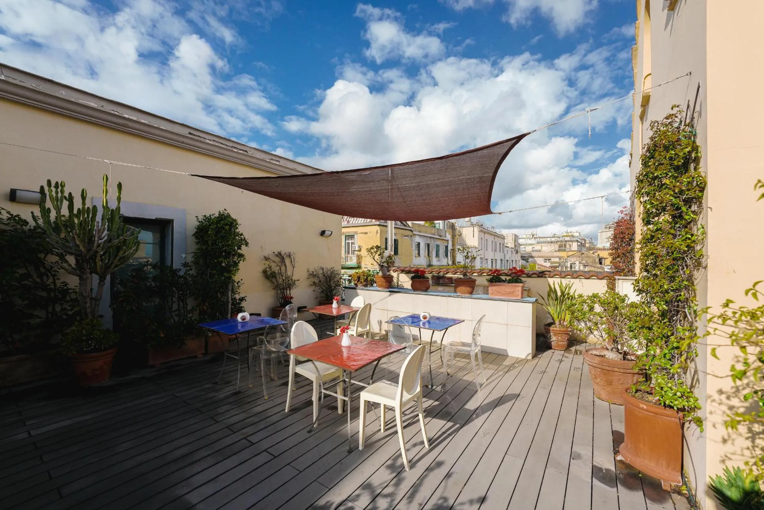 Property building in Attico Partenopeo