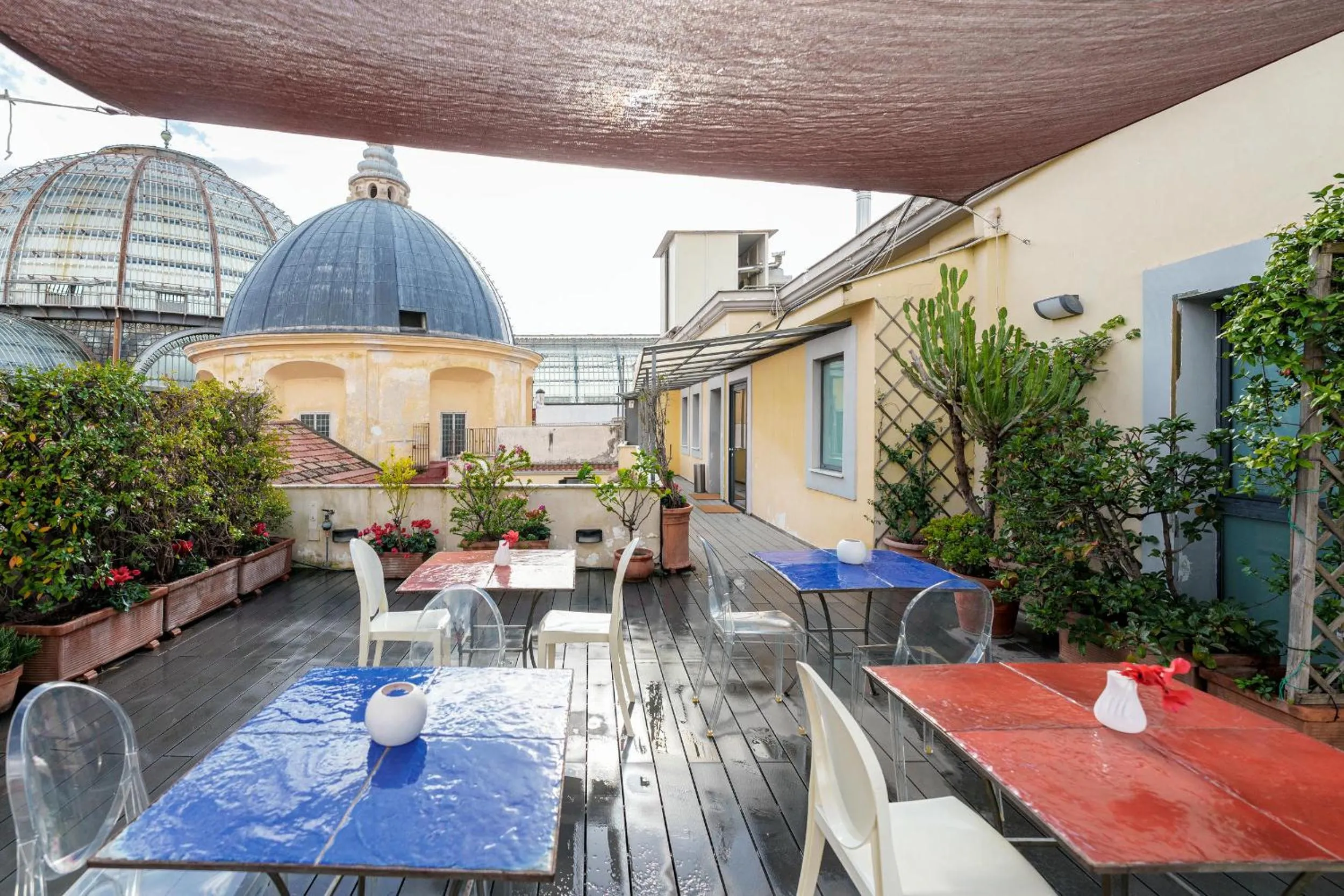 Property building in Attico Partenopeo