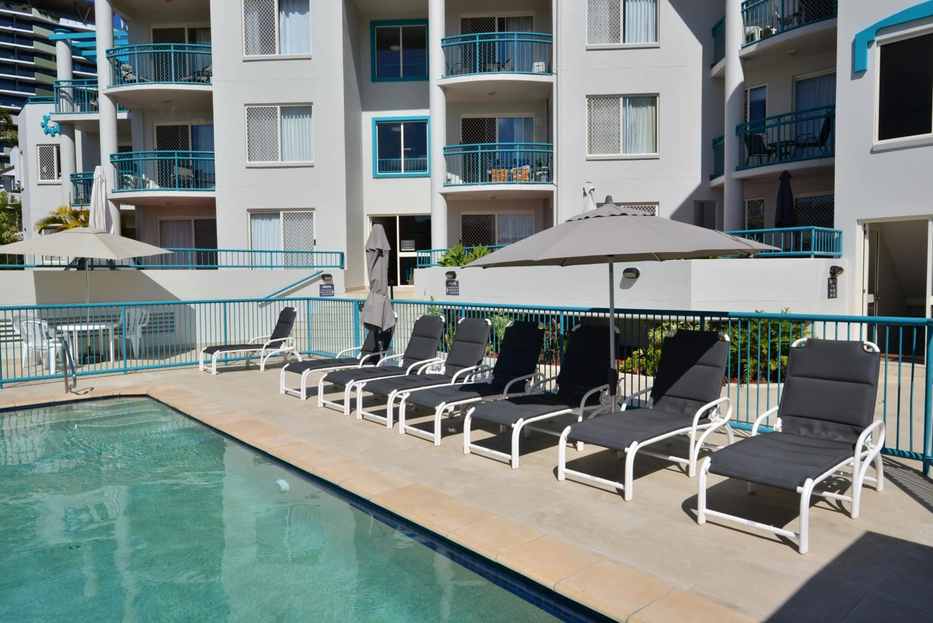 Swimming pool in Paradise Isles