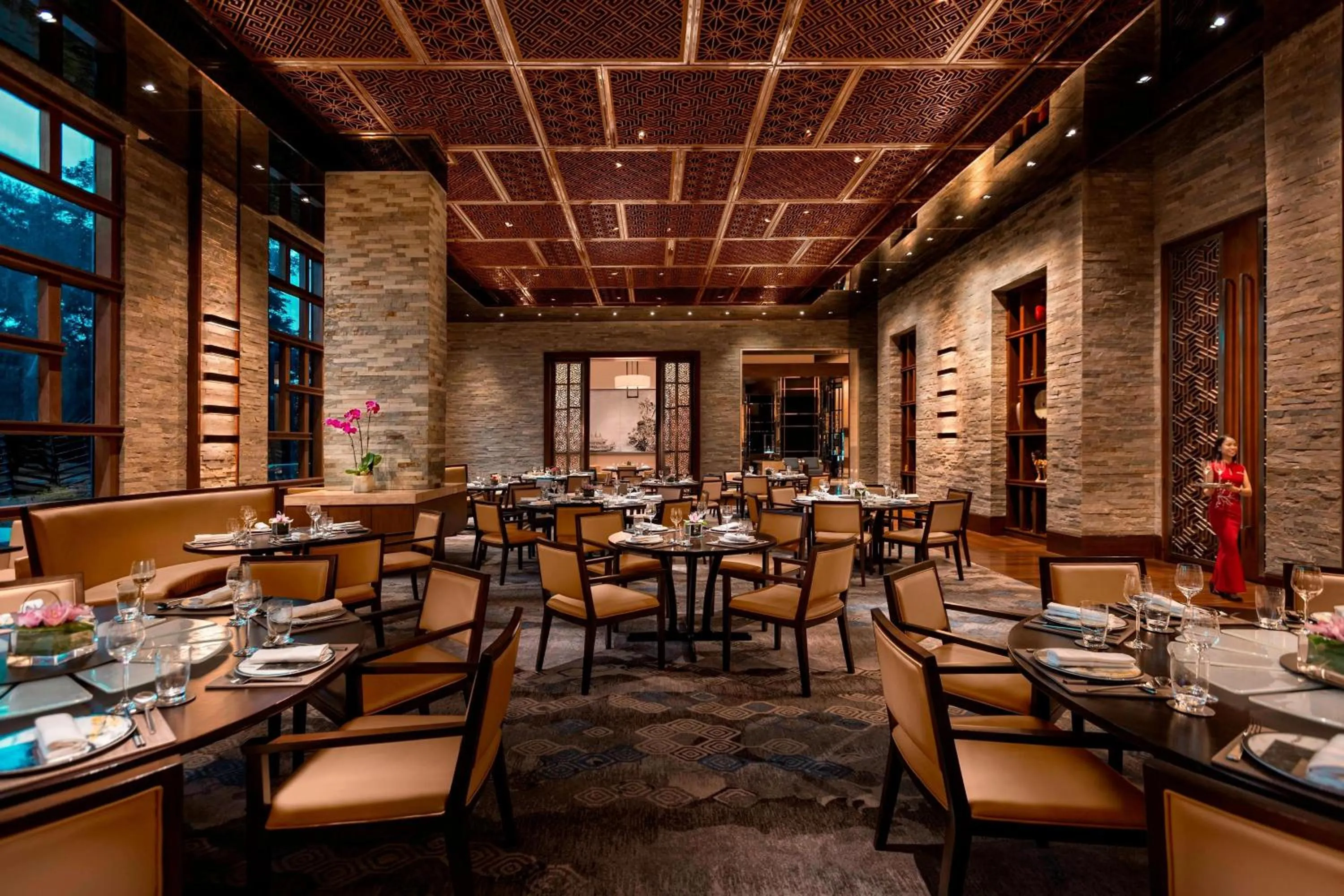 Restaurant/places to eat in Manila Marriott Hotel at Newport World Resorts