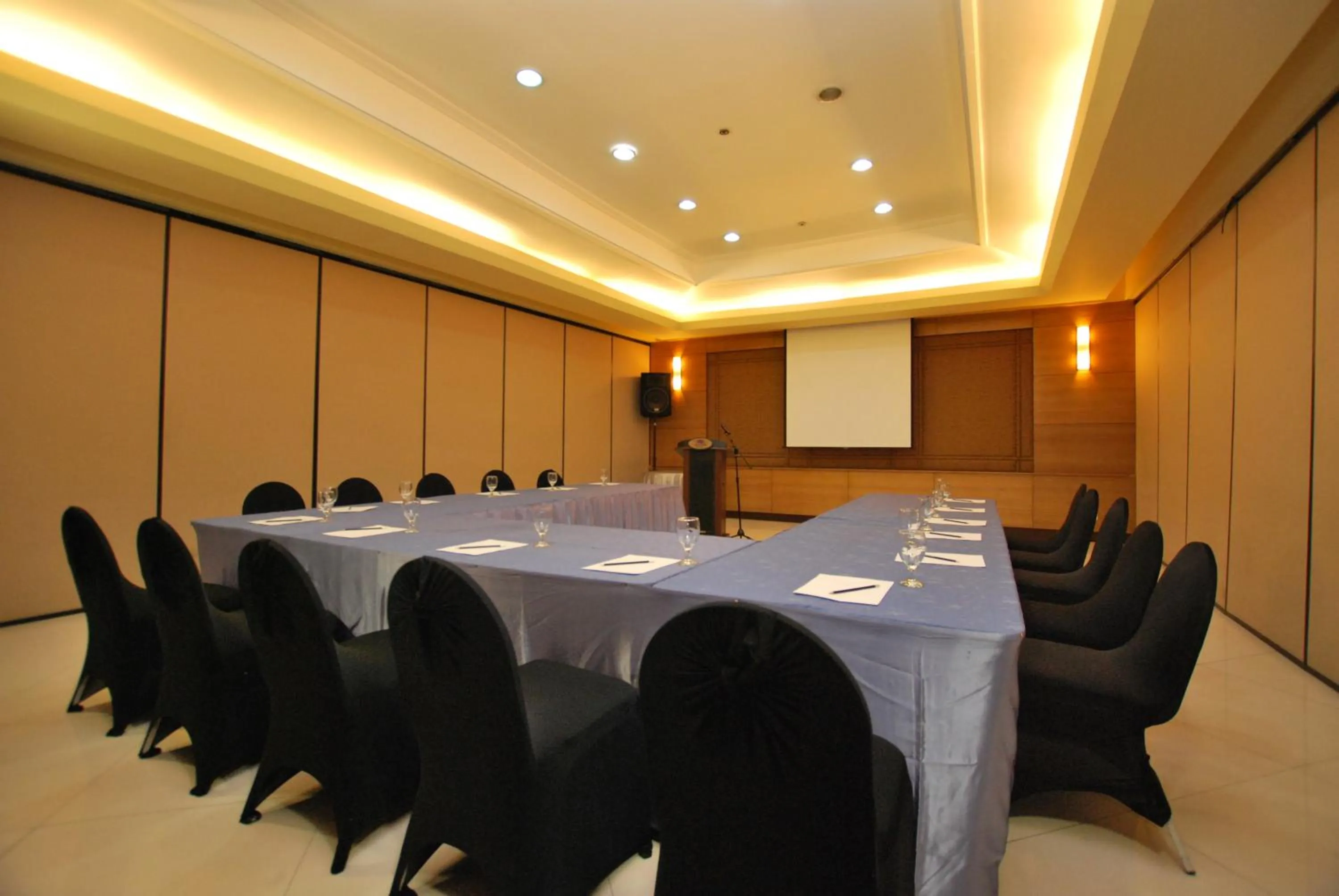 Banquet/Function facilities in City Garden Suites Manila