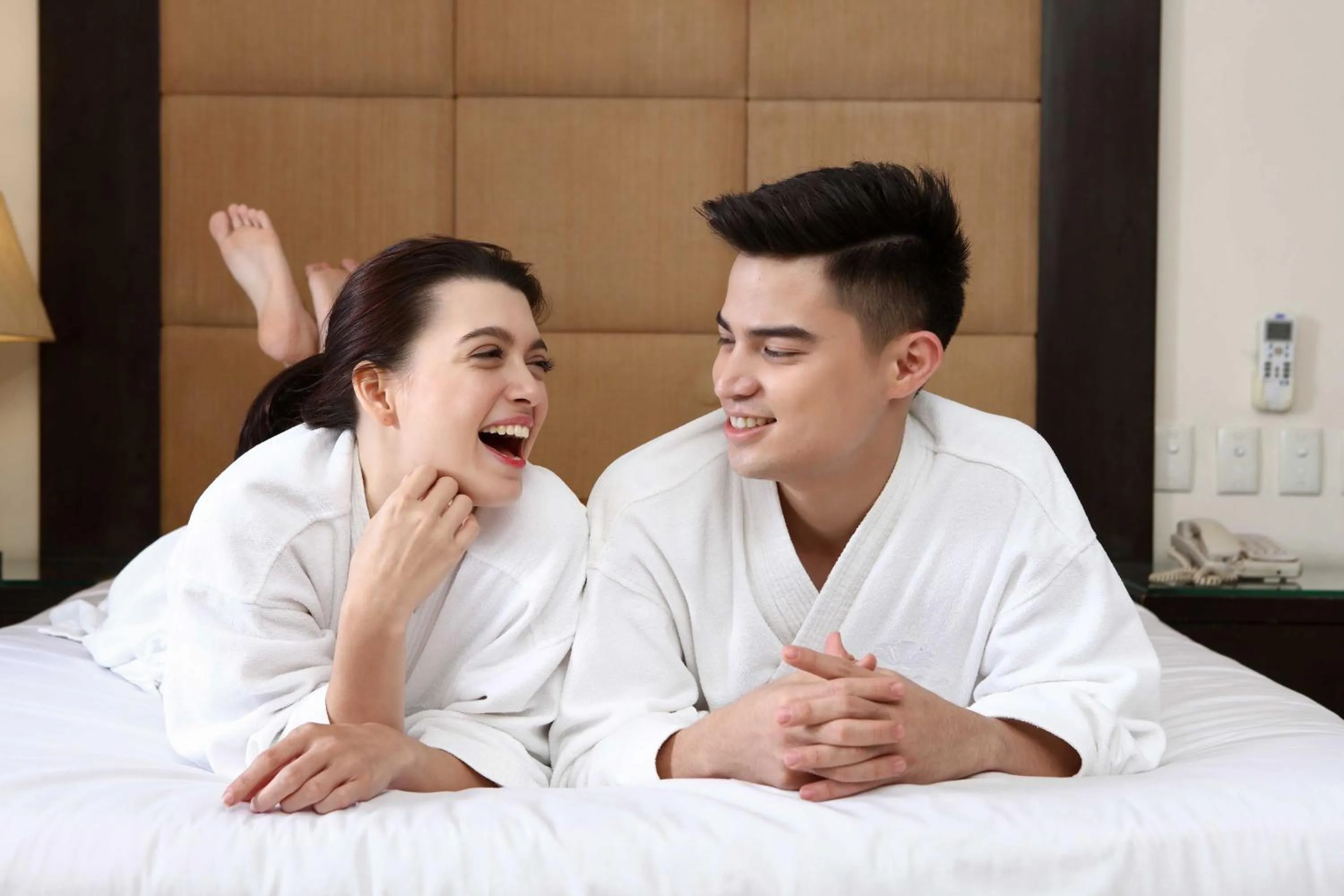 Bed in City Garden Suites Manila