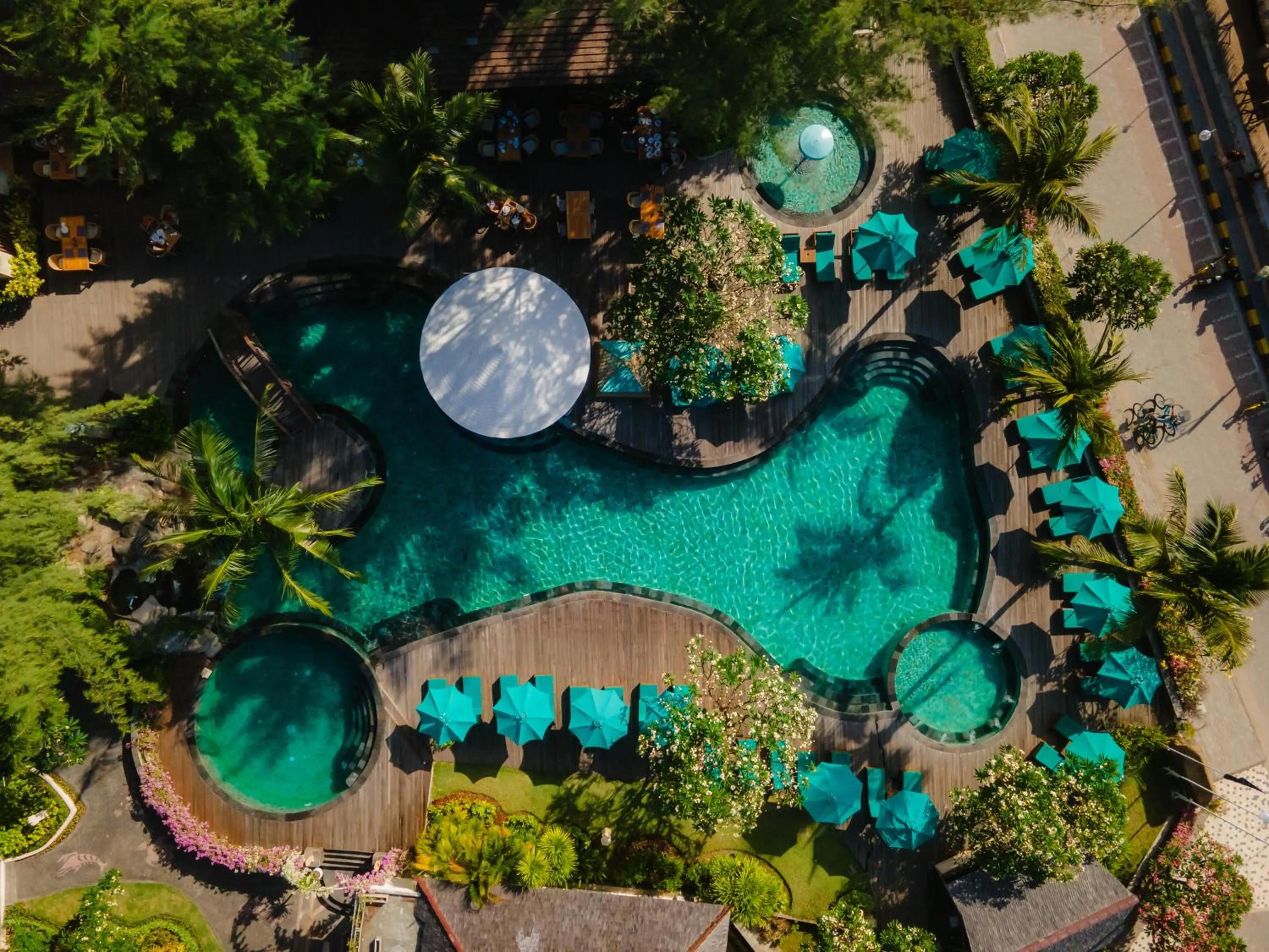 Swimming pool in Vila Ombak