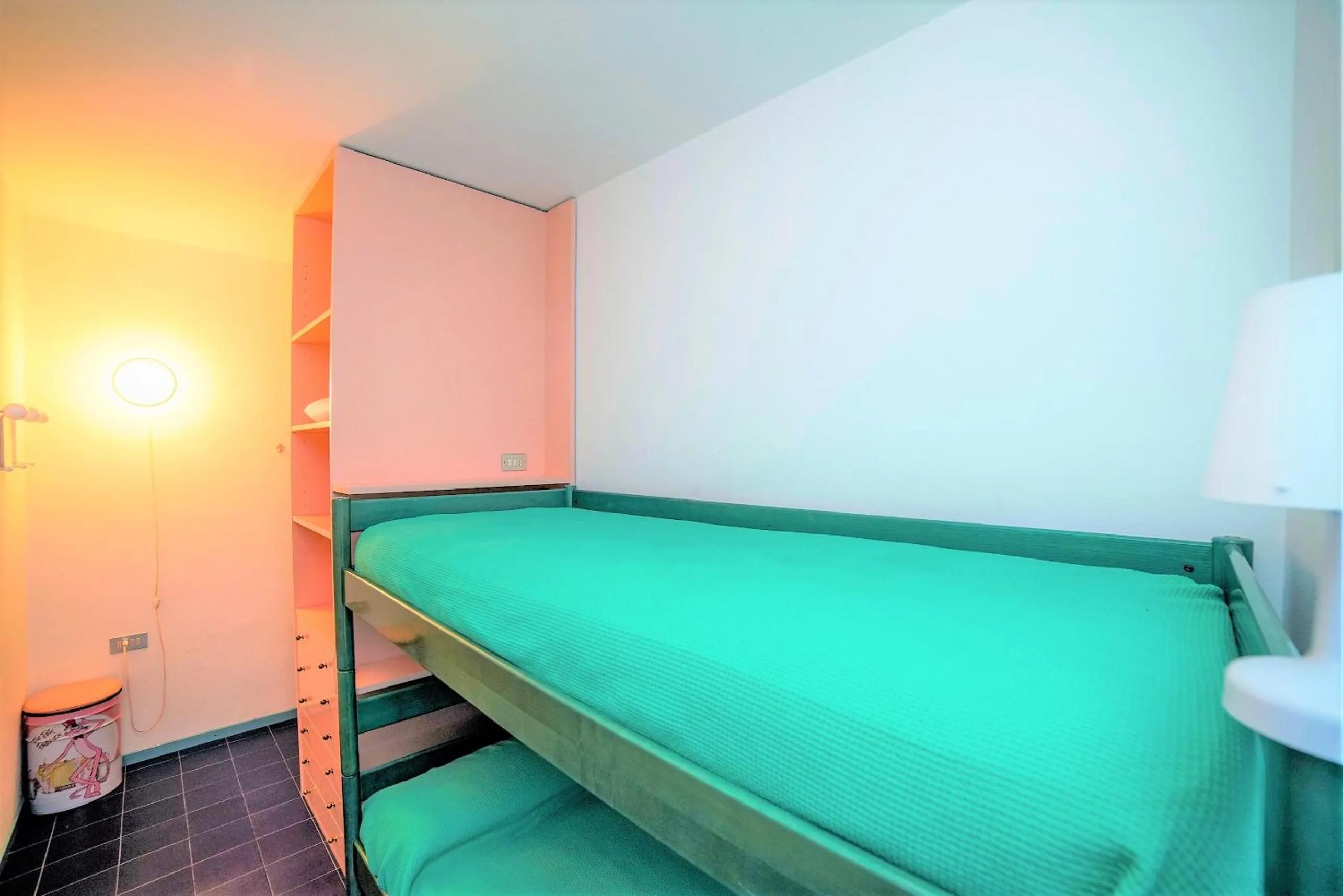 Property building, Bed in La Finestra sul Mare