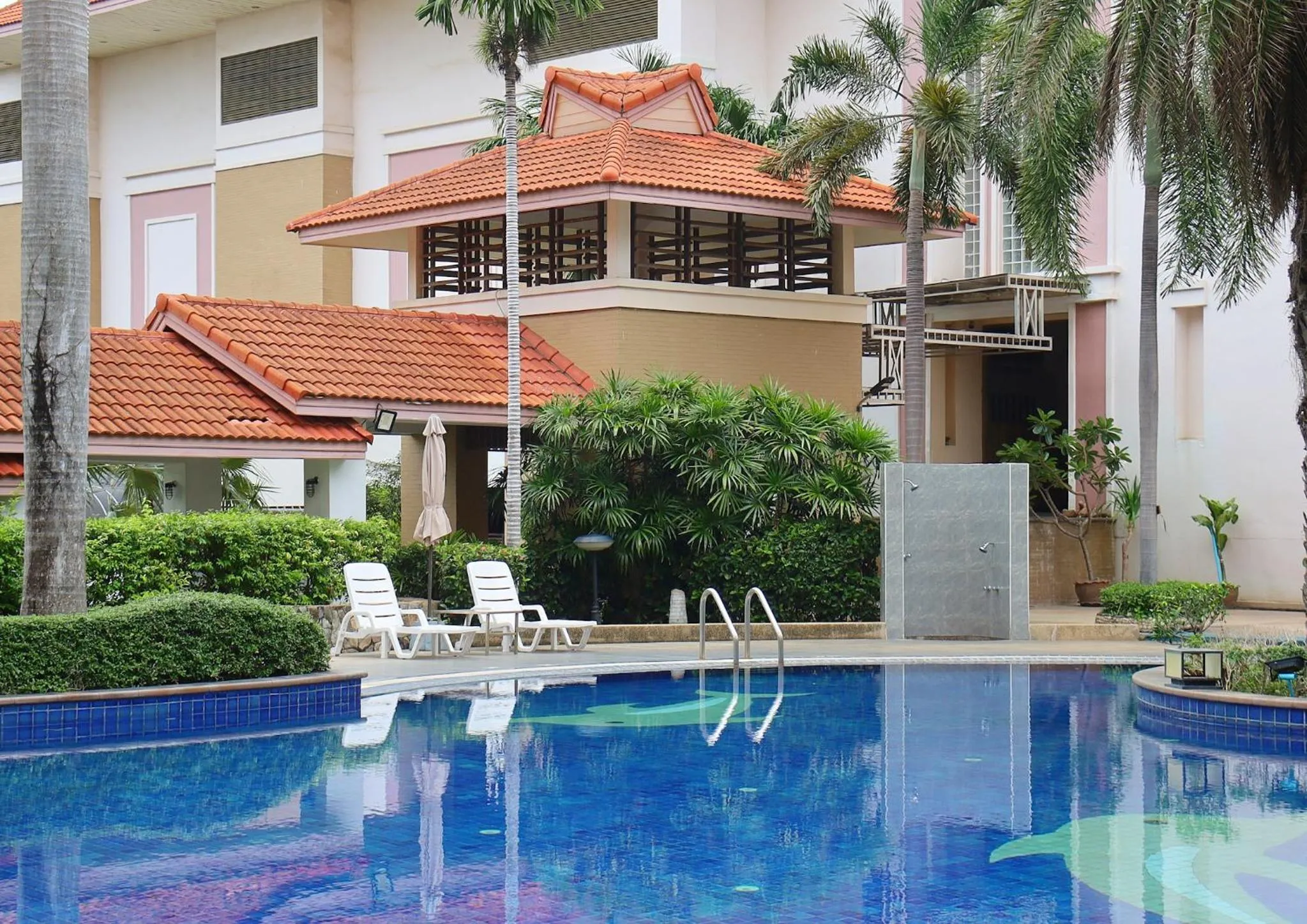 Swimming pool in Eastern Grand Palace