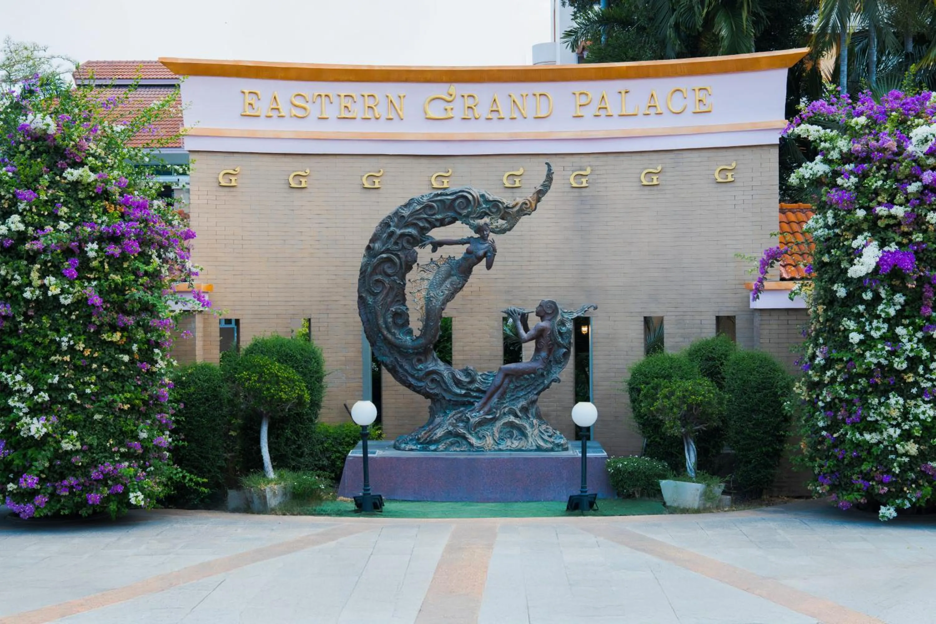 Facade/entrance in Eastern Grand Palace