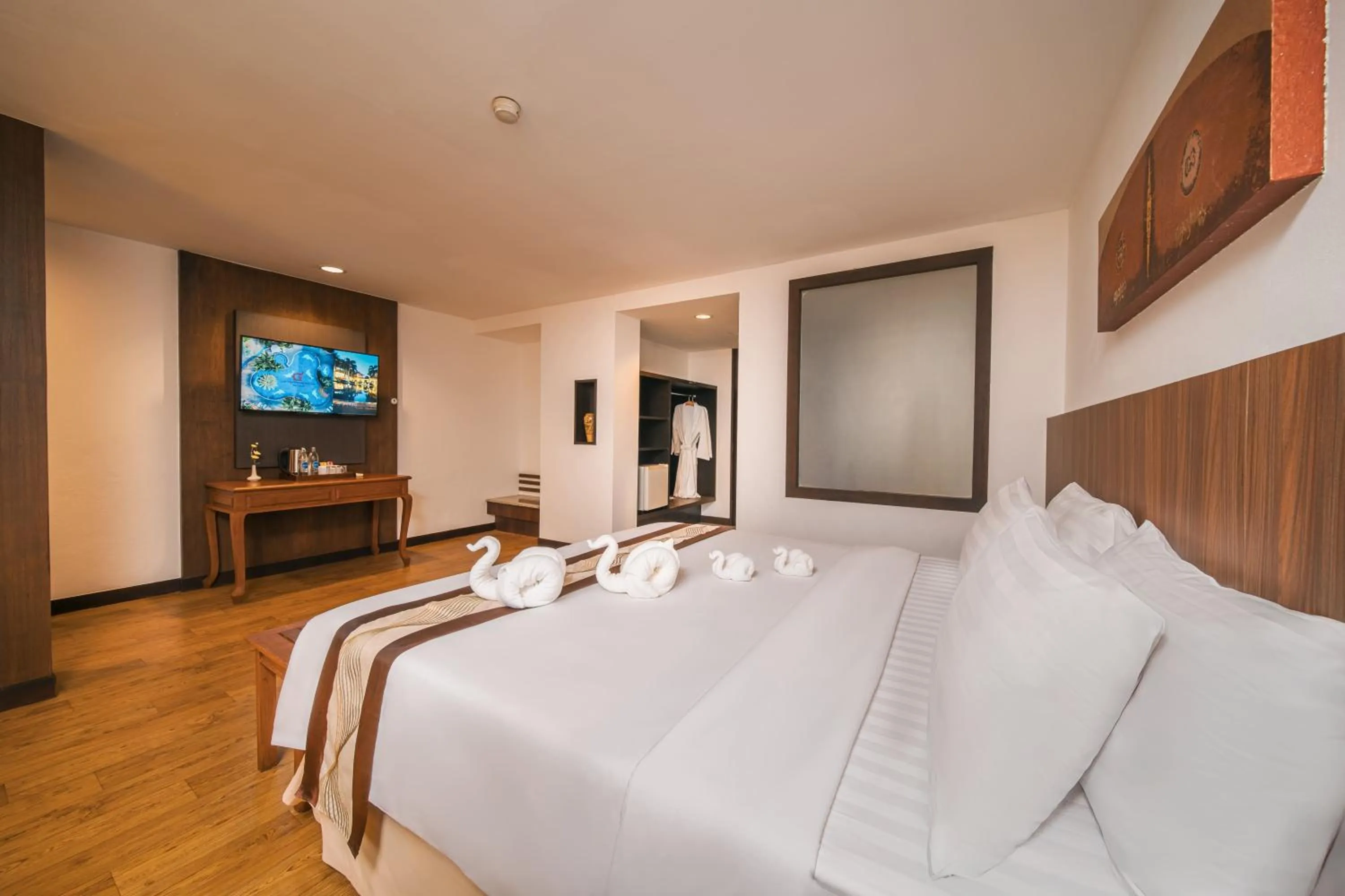 Photo of the whole room, Bed in Eastern Grand Palace