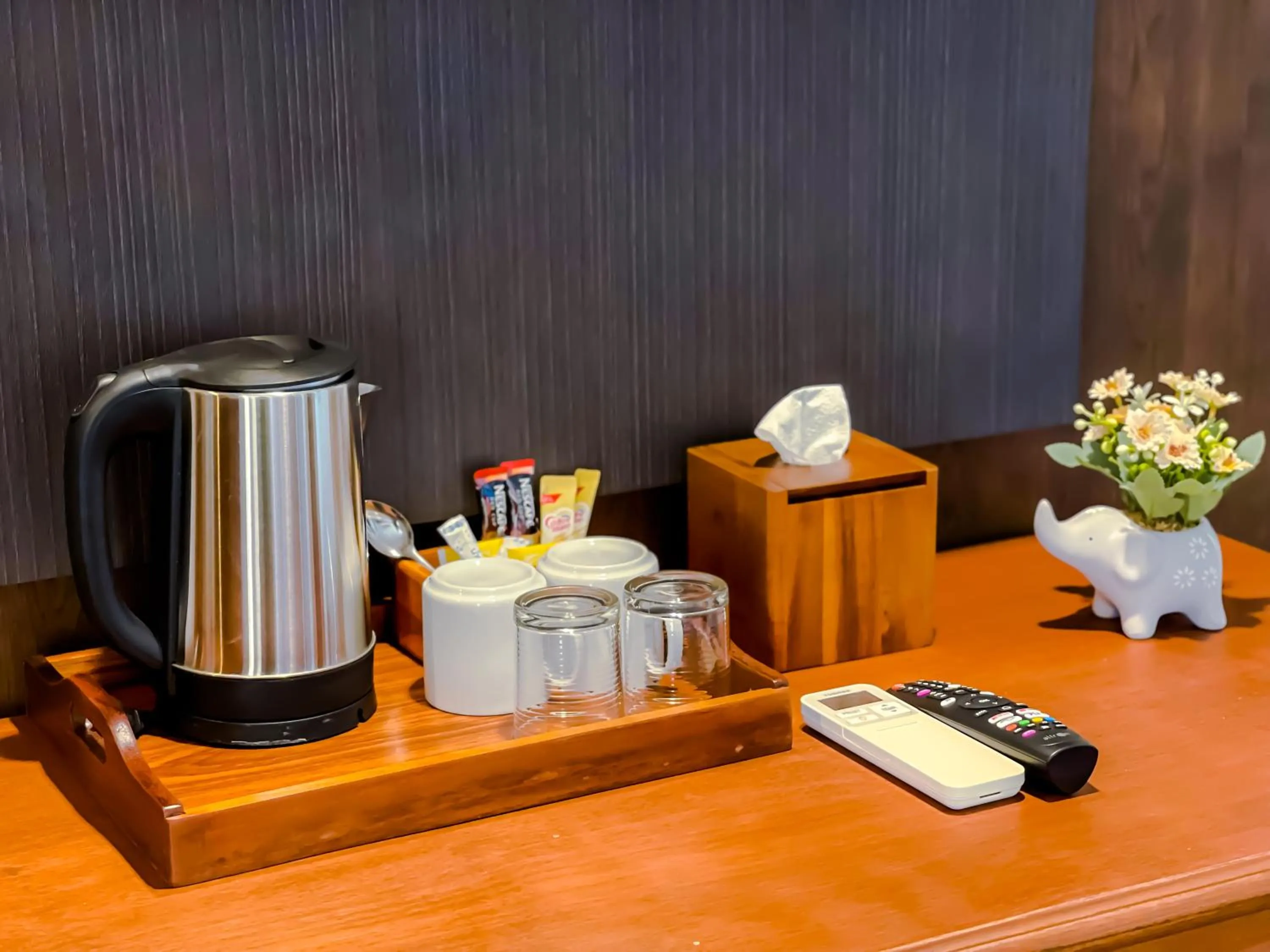 Coffee/tea facilities in Eastern Grand Palace