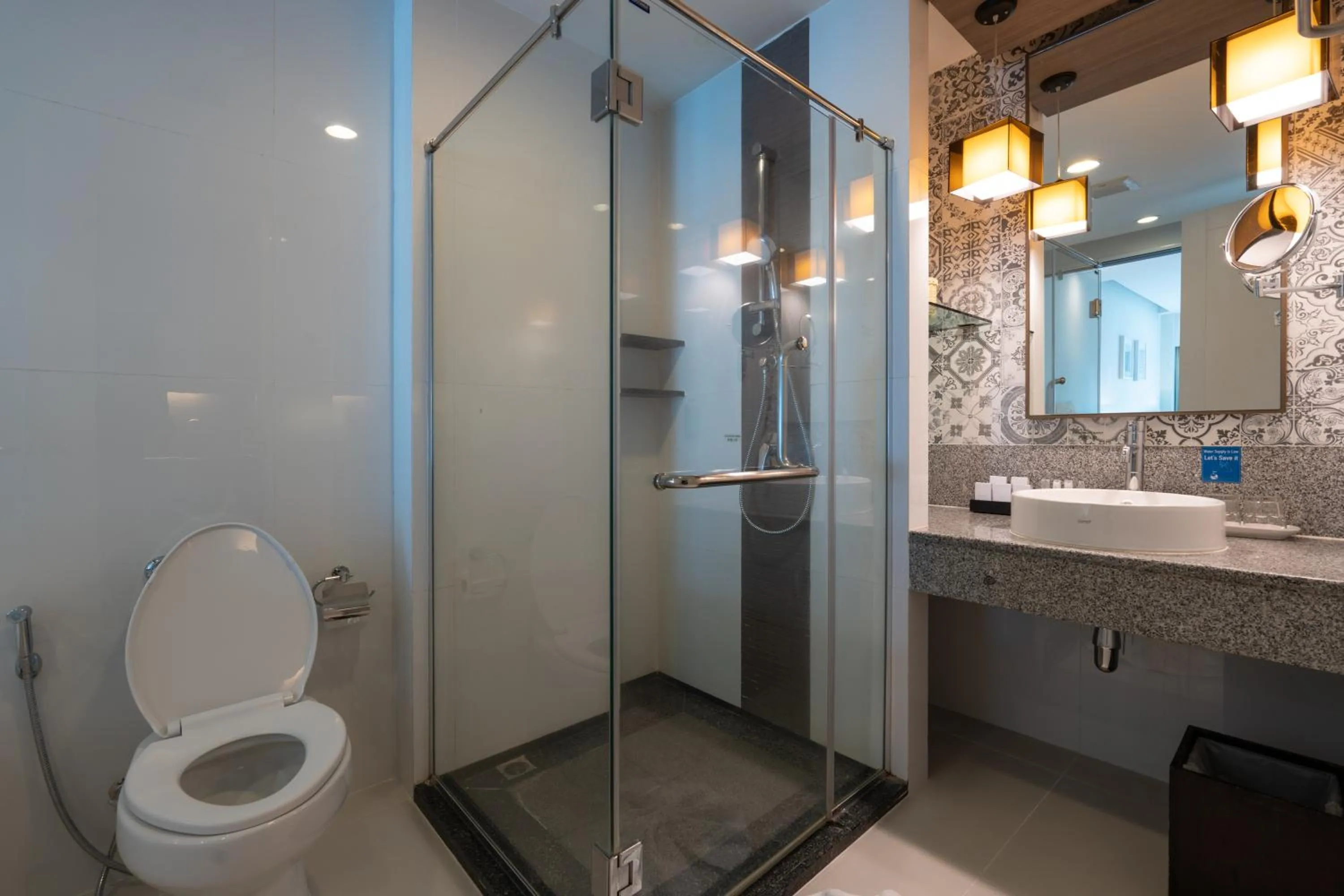 Shower in Kantary Hills Hotel, Chiang Mai