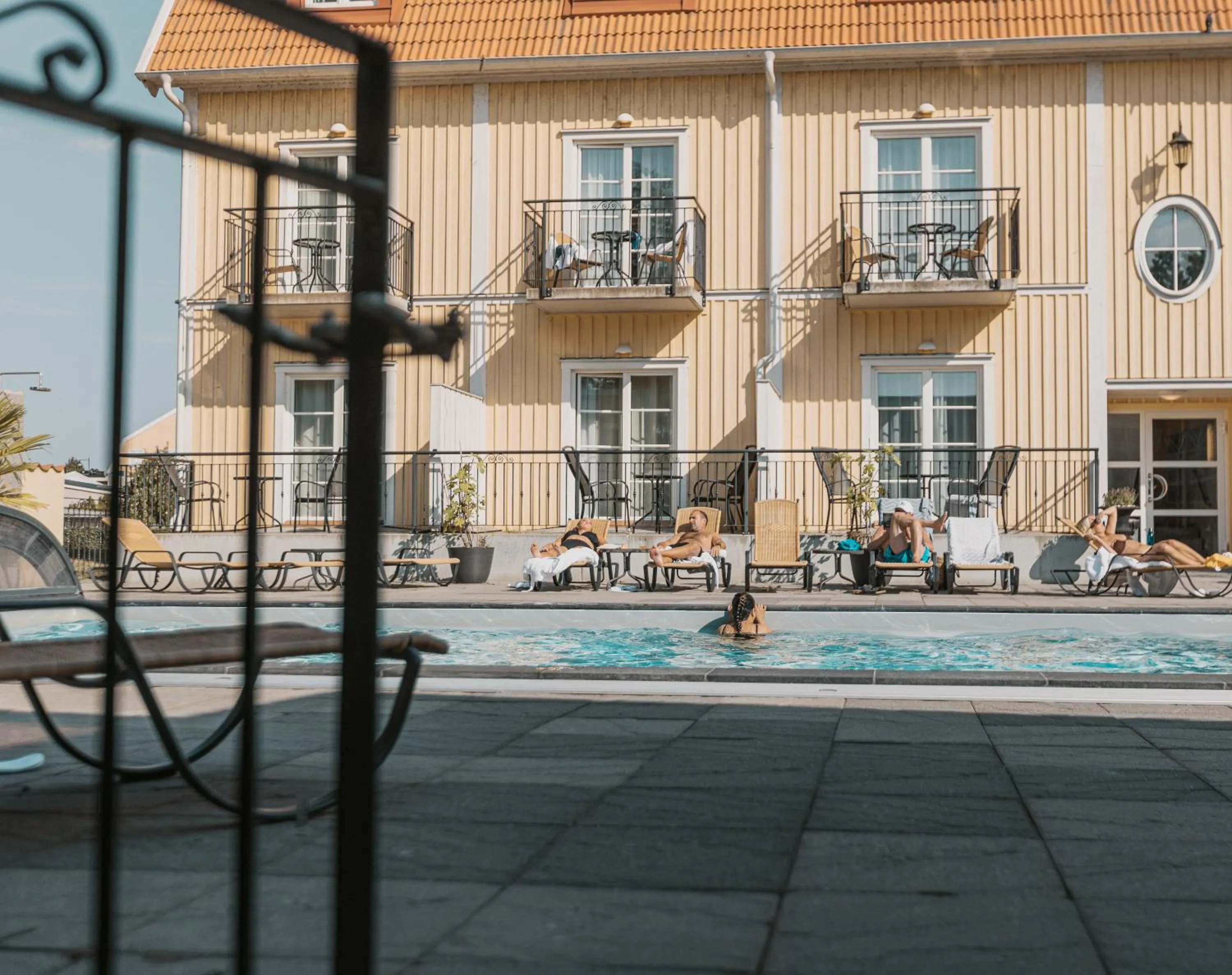 Swimming pool in Hotel Skansen