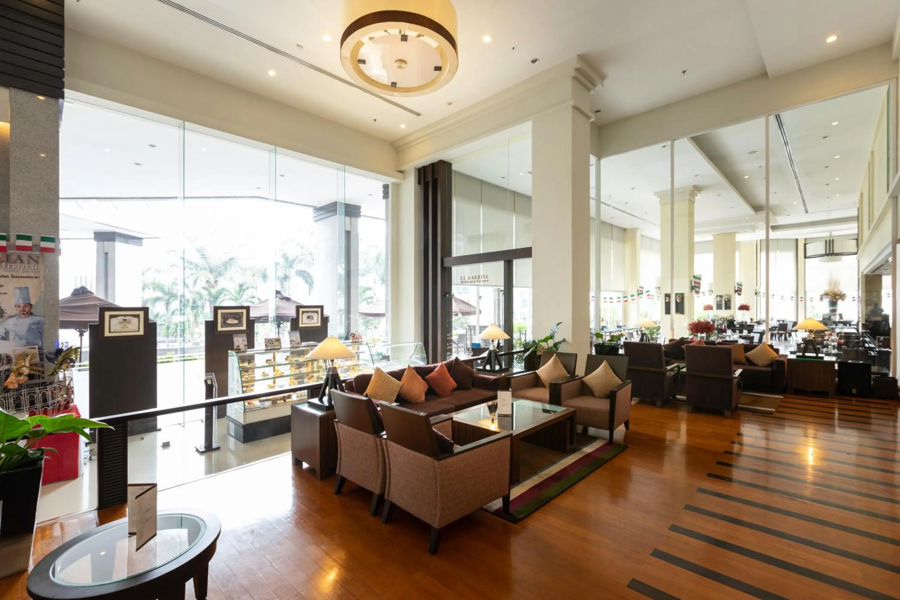 Lobby or reception in Cape Racha Hotel