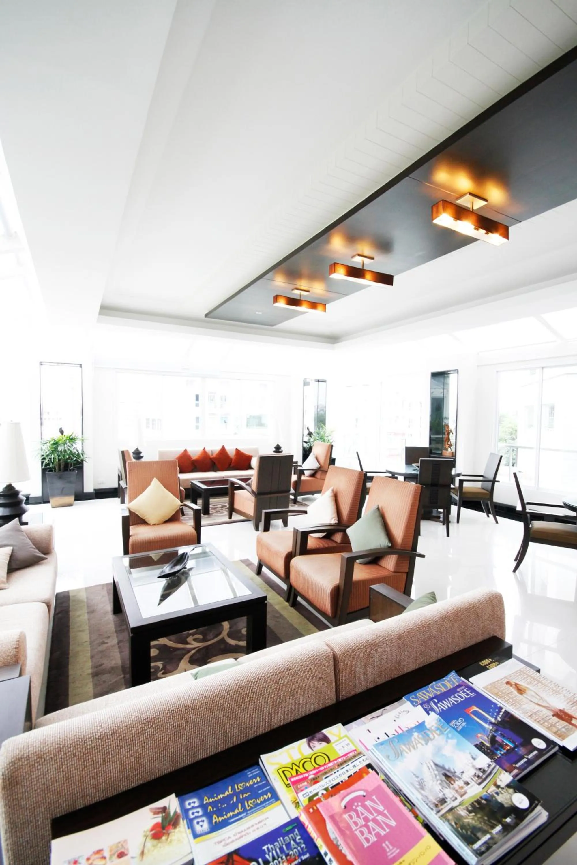 Lounge or bar in Cape Racha Hotel