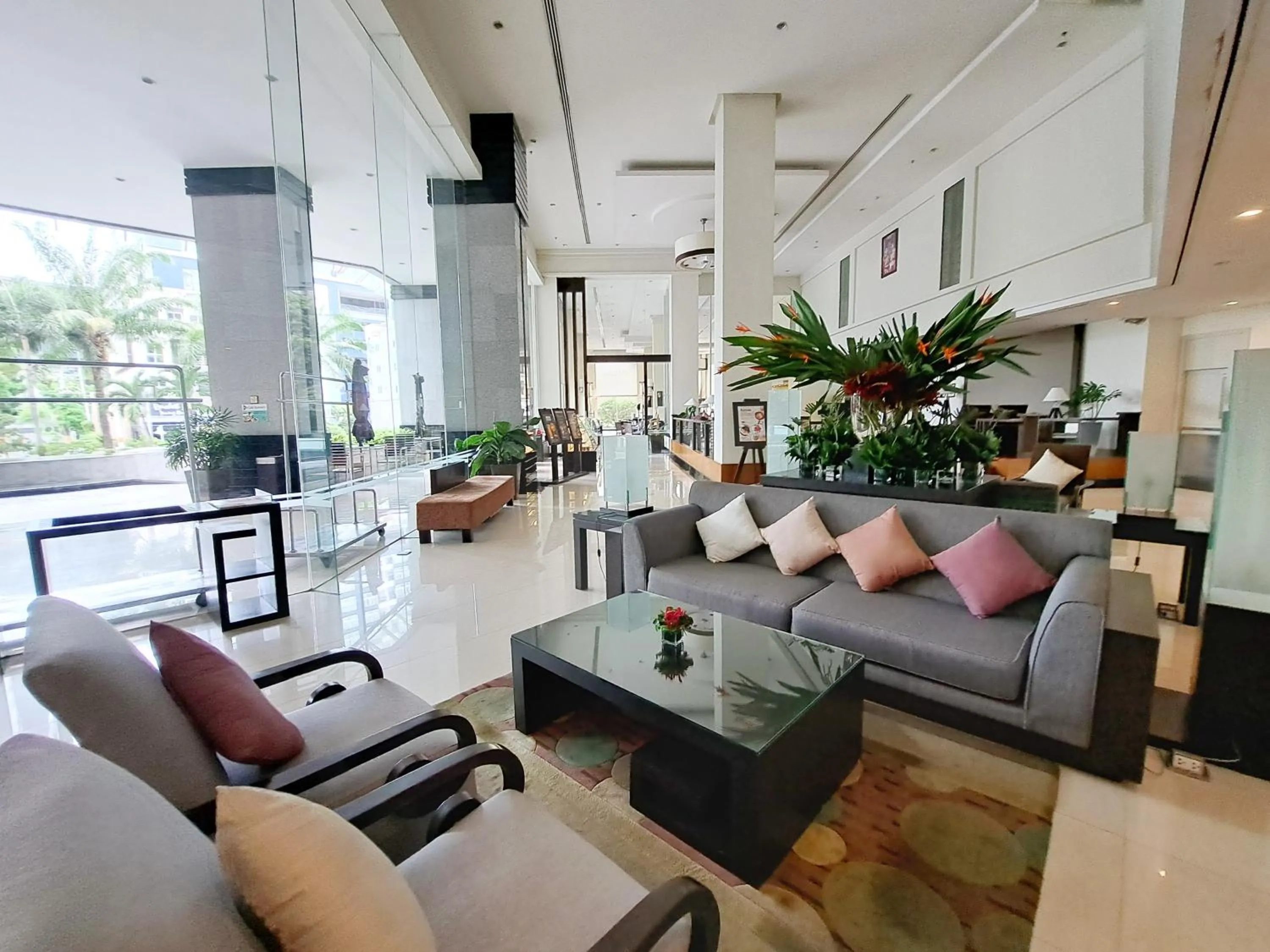 Lobby or reception in Cape Racha Hotel