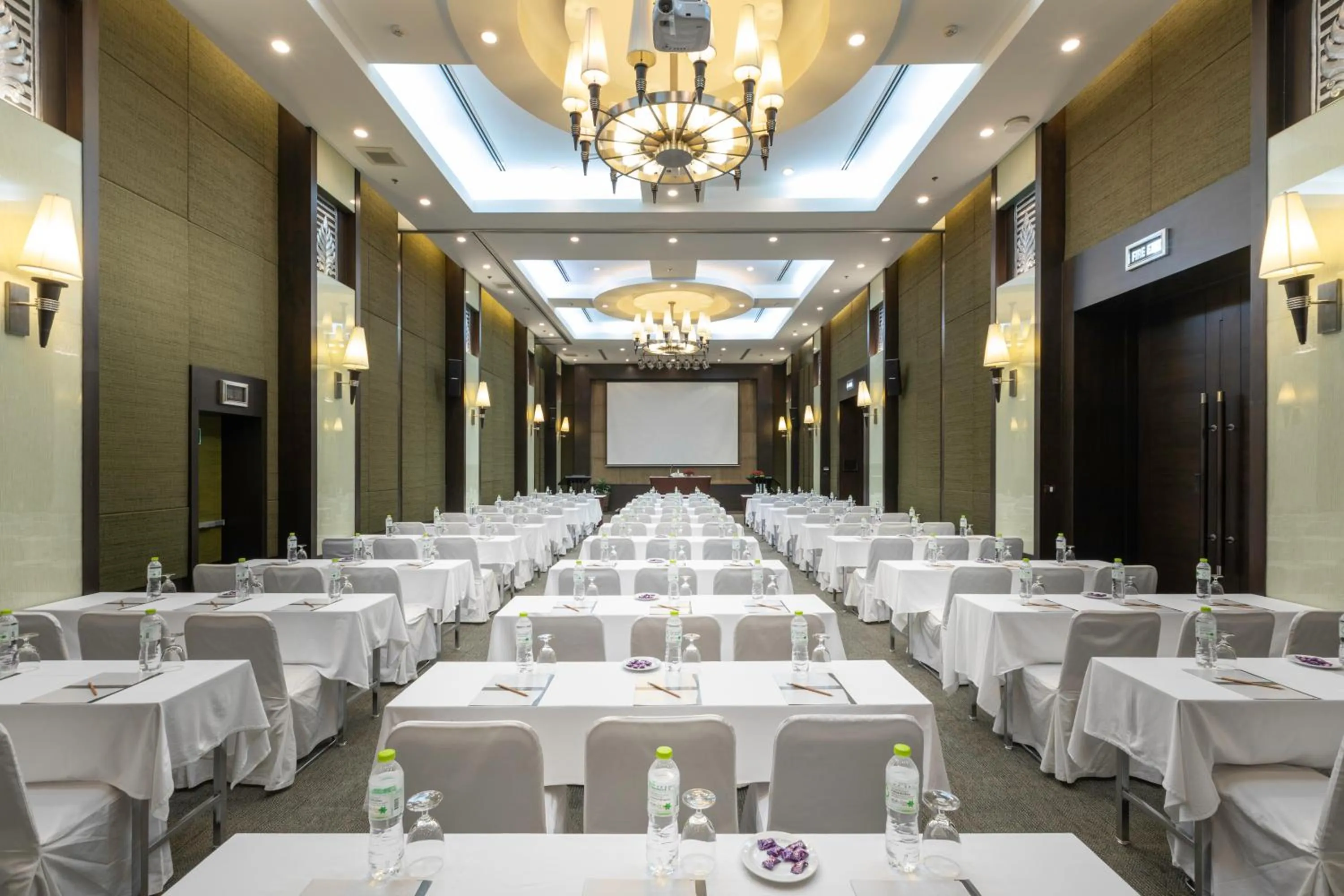 Banquet/Function facilities in Cape Racha Hotel