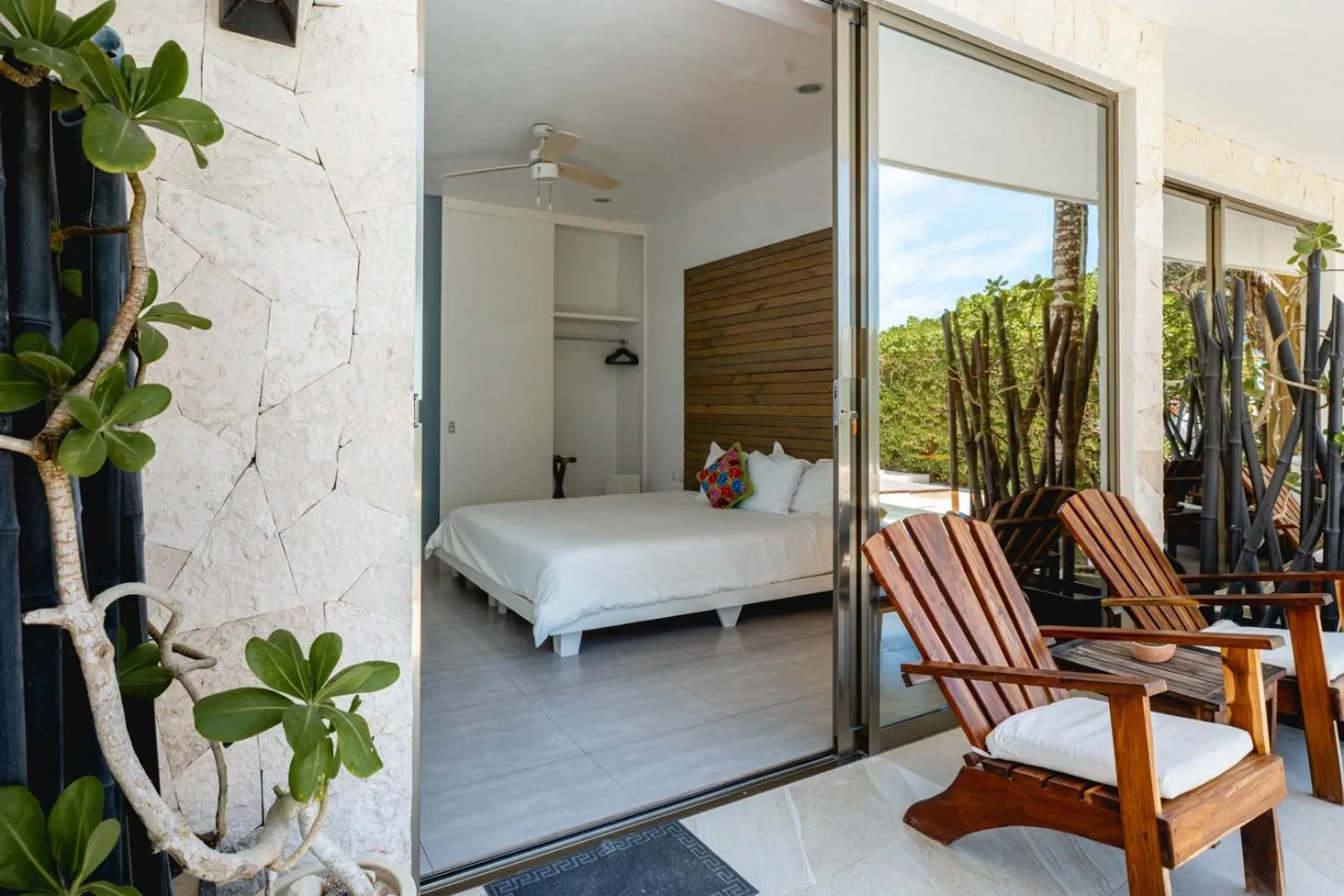 Photo of the whole room, Bed in Hotel La Casa Cielo solo adultos