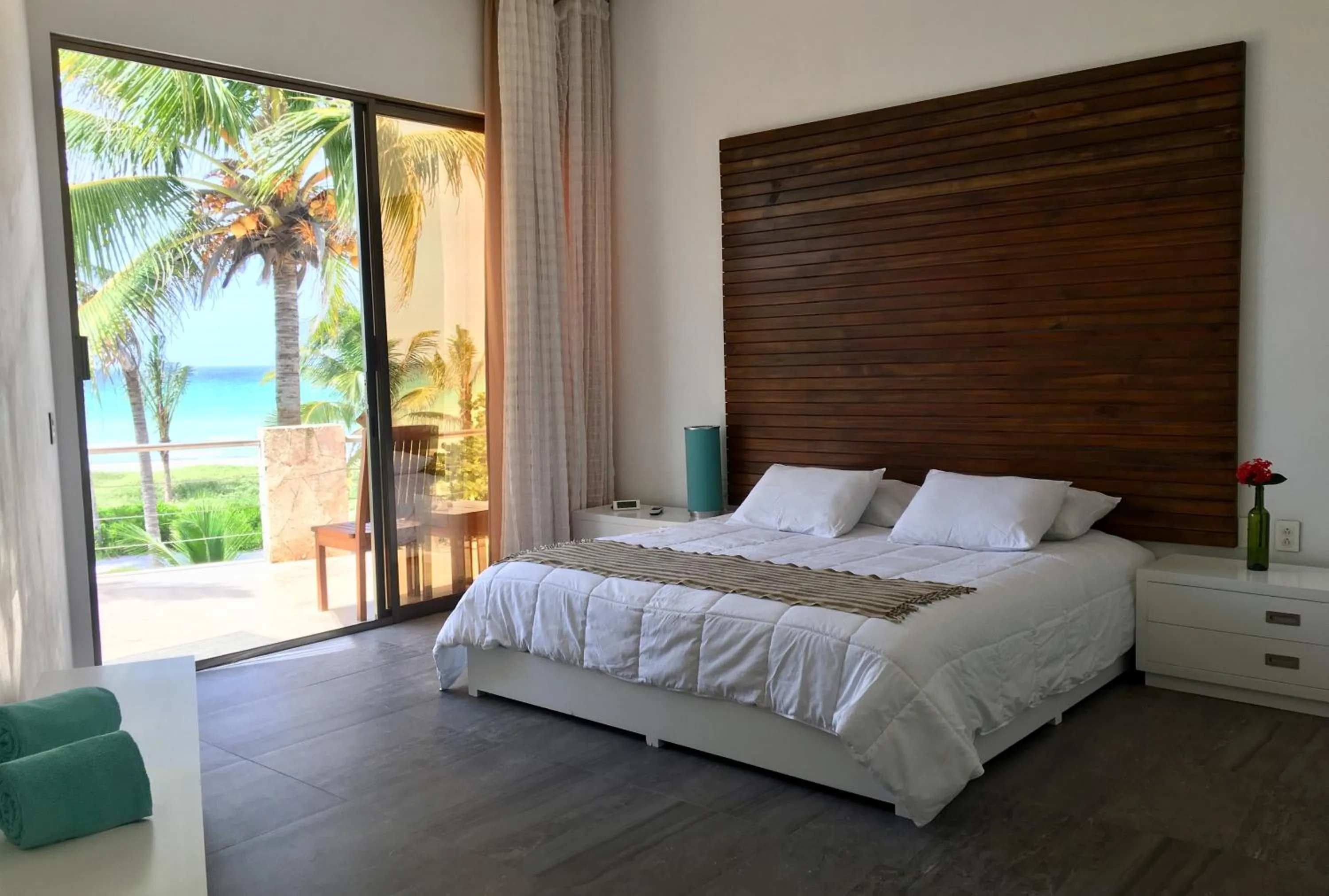 Bed in Hotel La Casa Cielo solo adultos