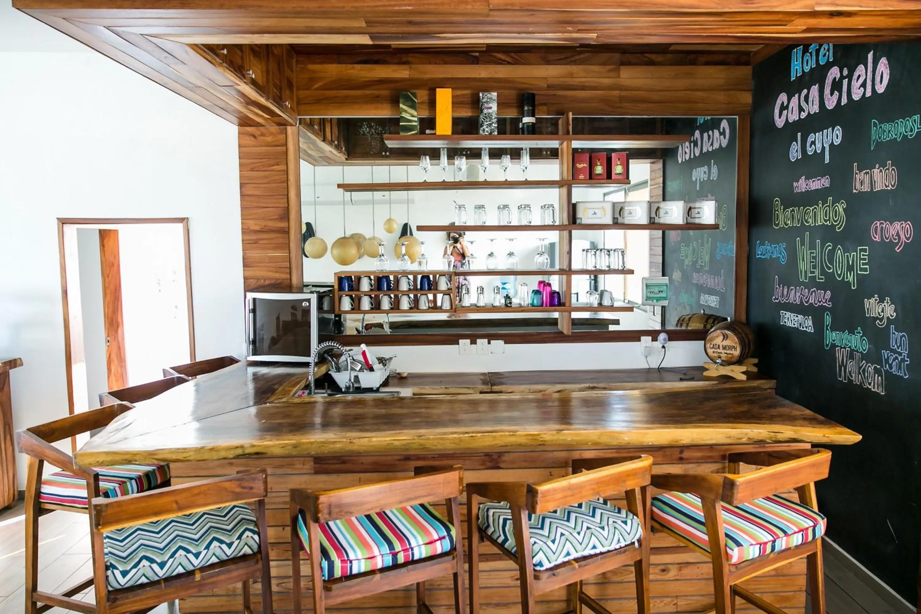 Lounge or bar in Hotel La Casa Cielo solo adultos