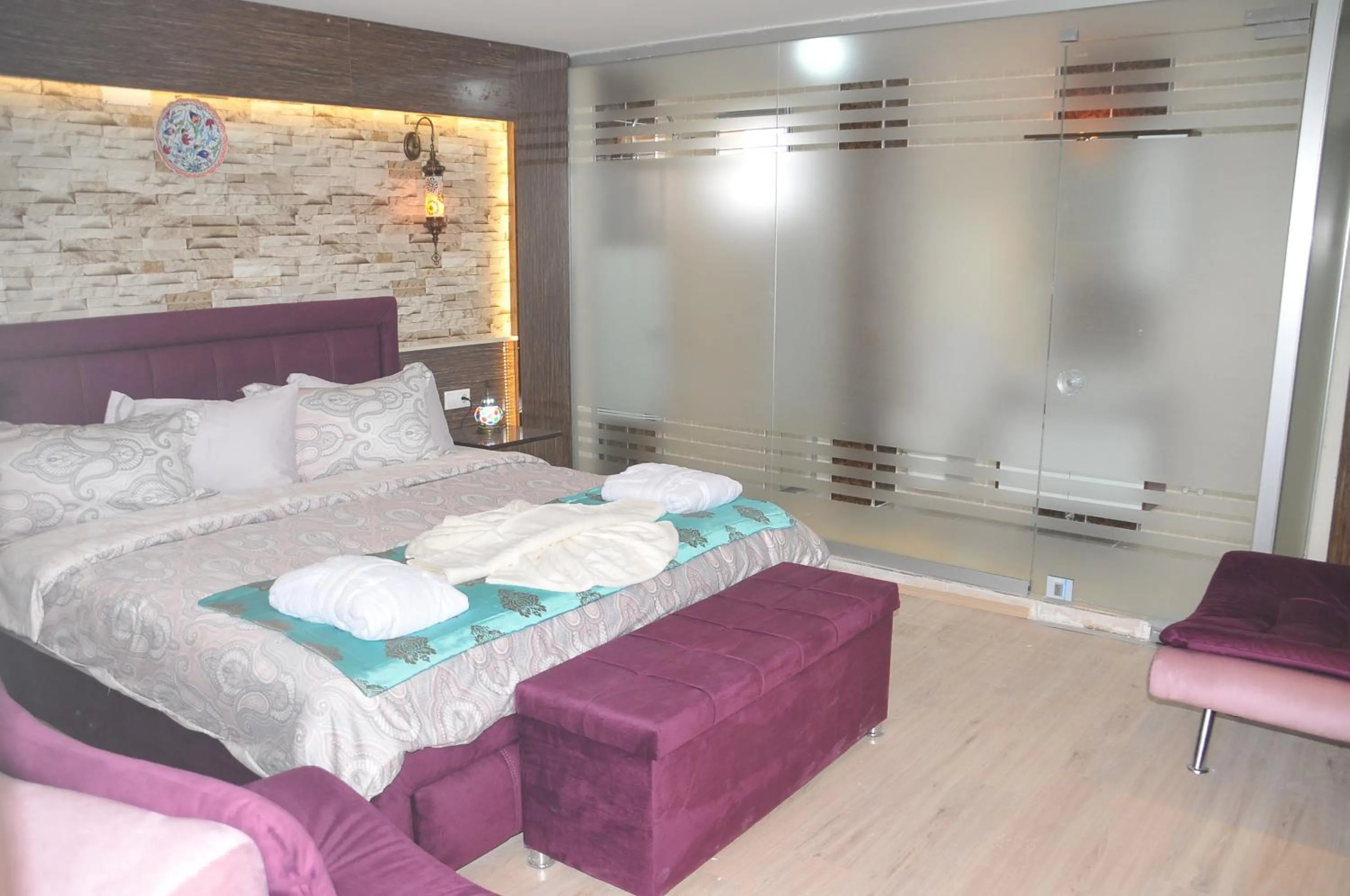 Shower, Bed in Hotel Goreme Sakura