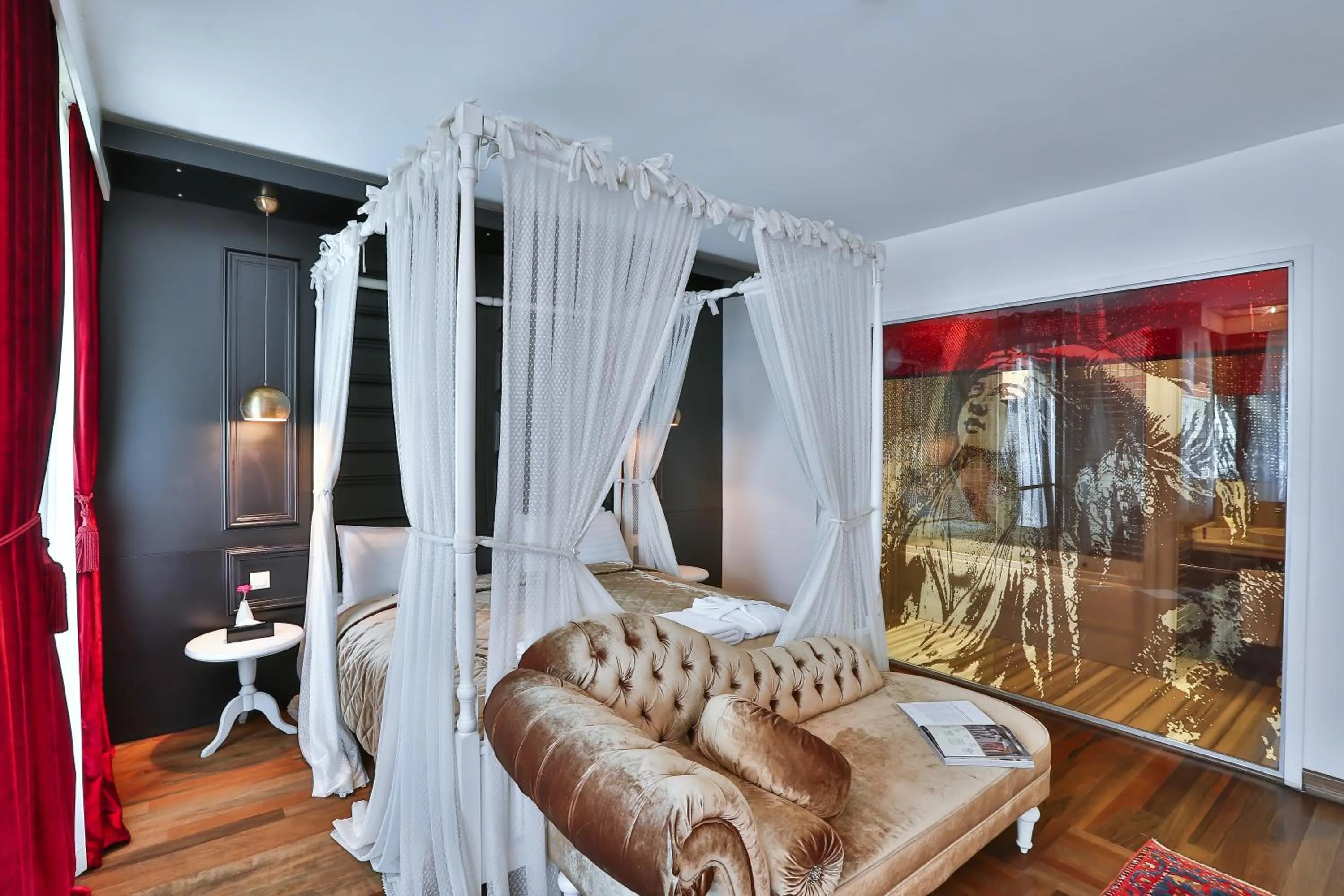 Photo of the whole room, Bed in Senatus Hotel - Special Class