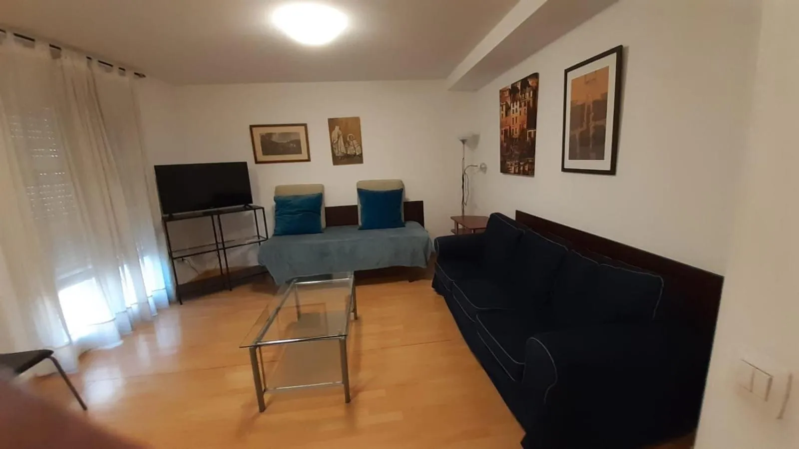 Apartamentos Auhabitat Zaragoza, edificio de apartamentos turísticos