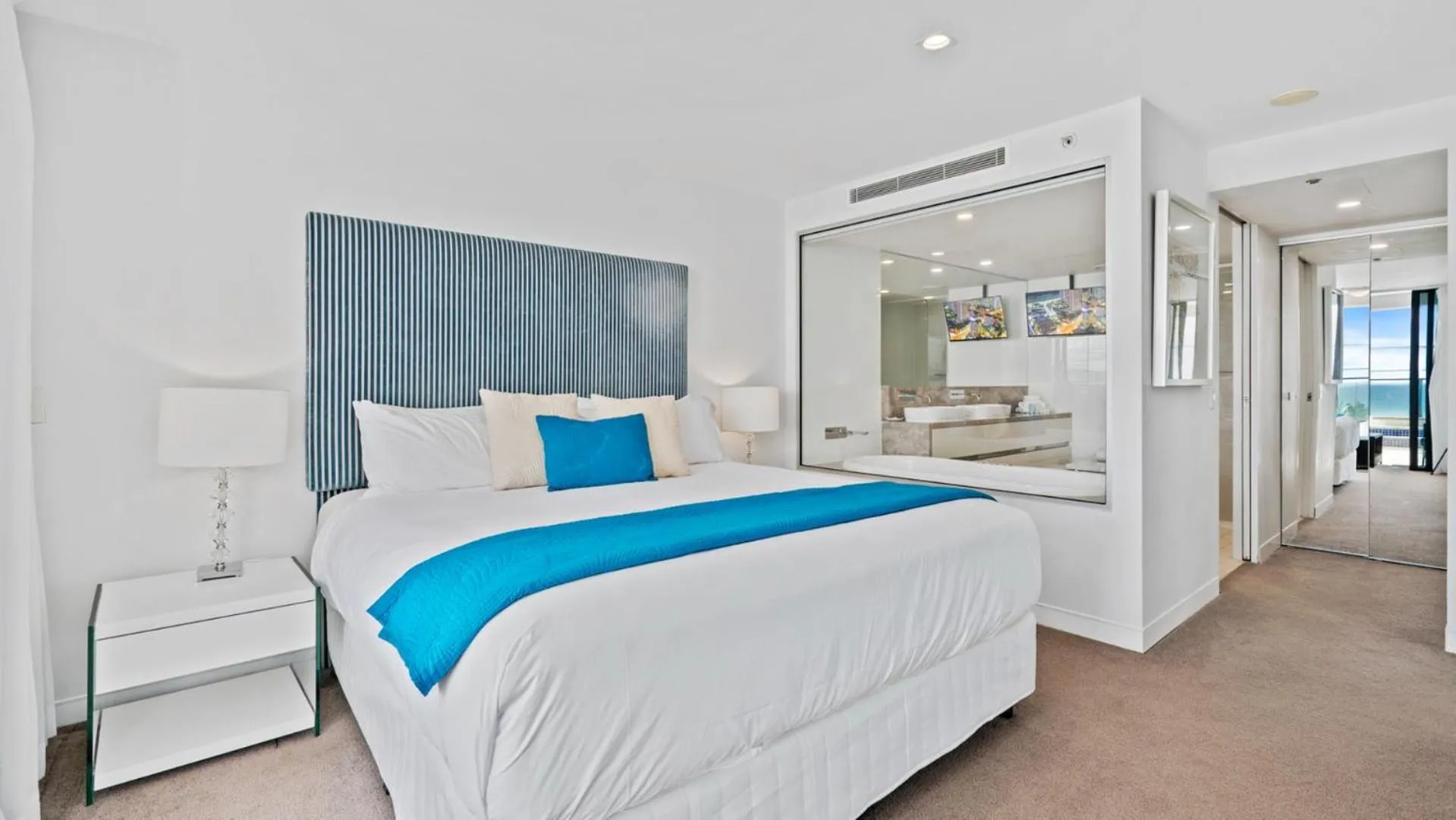 Bed in Soul Surfers Paradise - Gclr