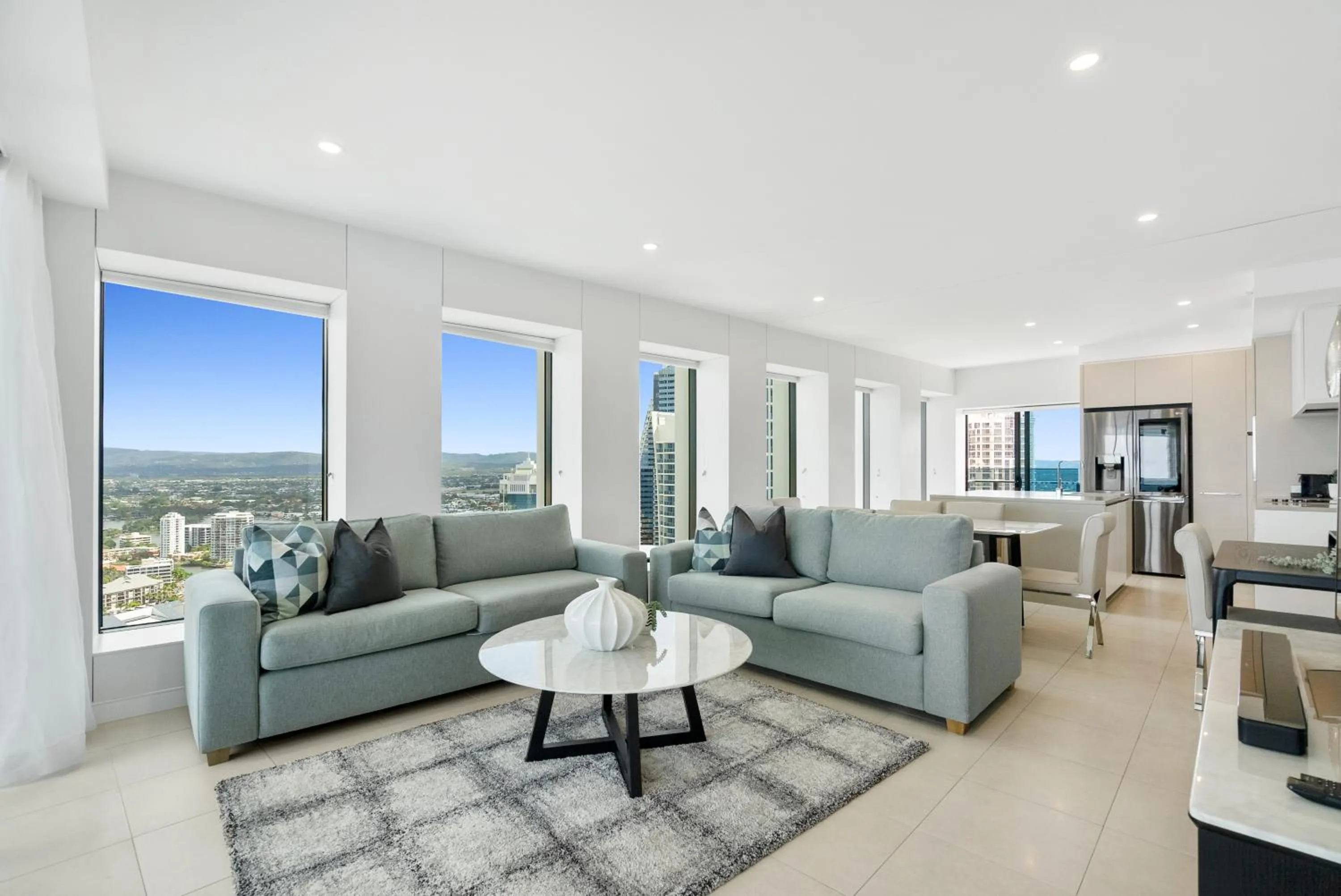 TV and multimedia in Soul Surfers Paradise - Gclr