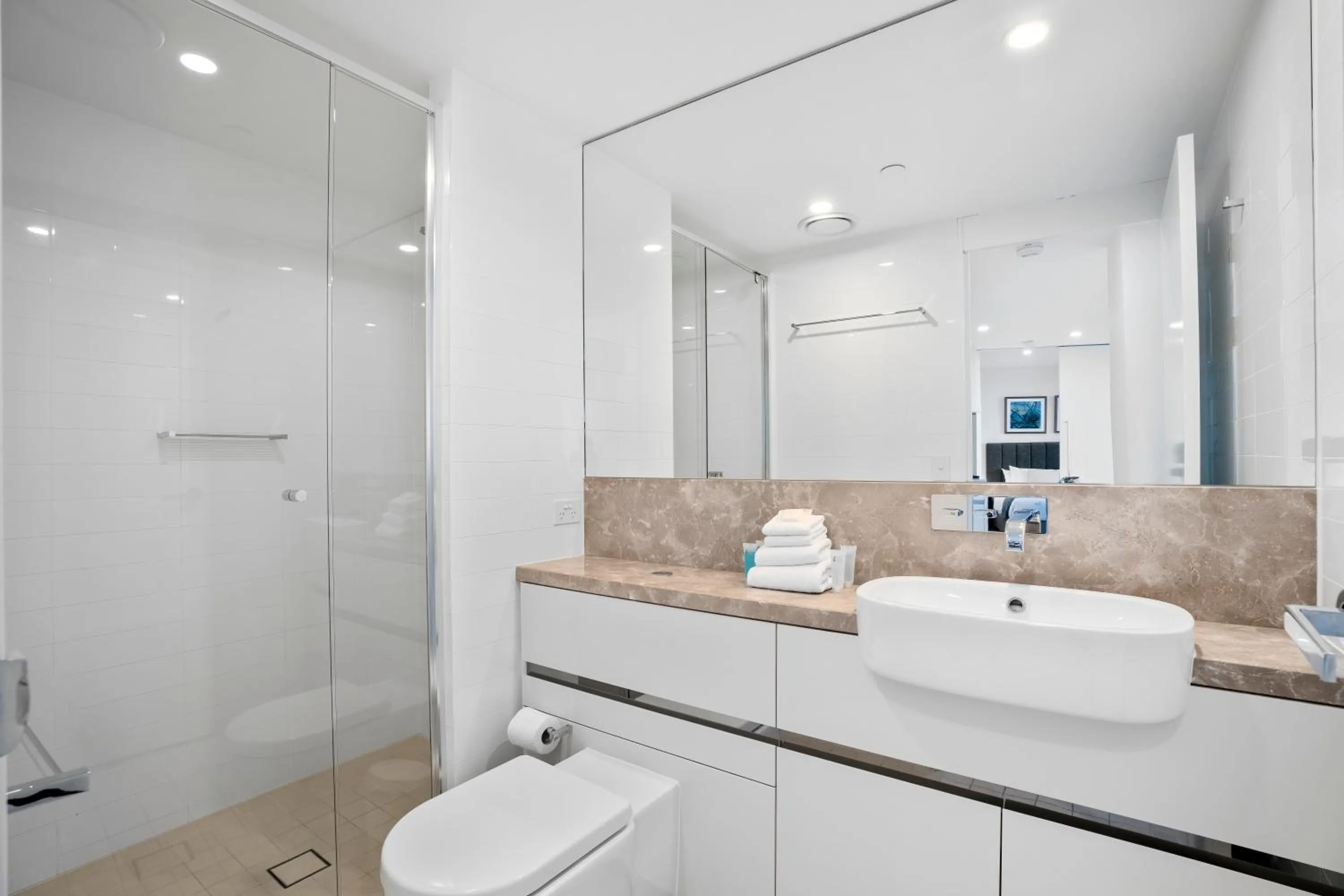 Bathroom in Soul Surfers Paradise - Gclr