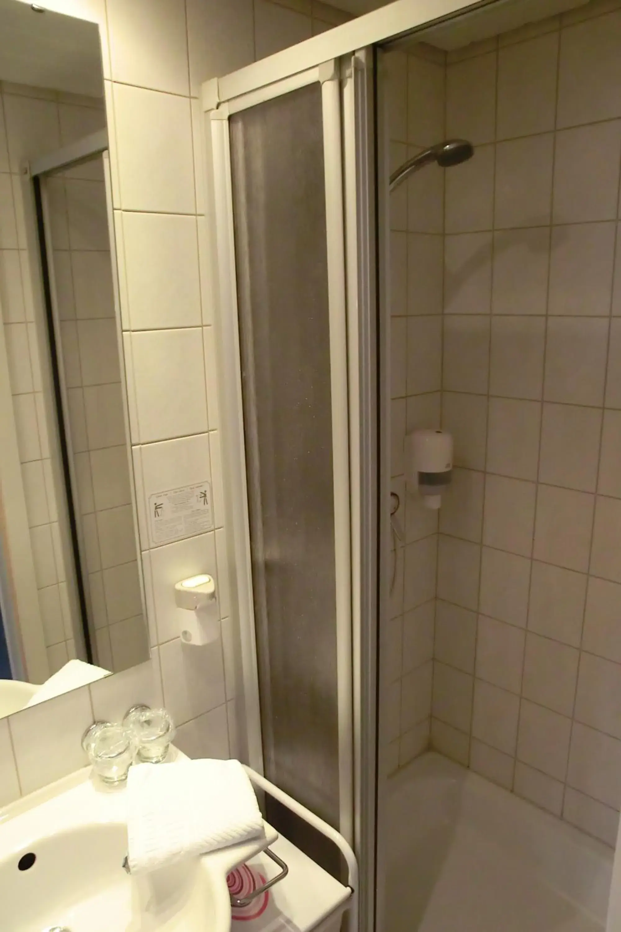 Single Room in Hotel Eigen Single Room in Hotel Eigen