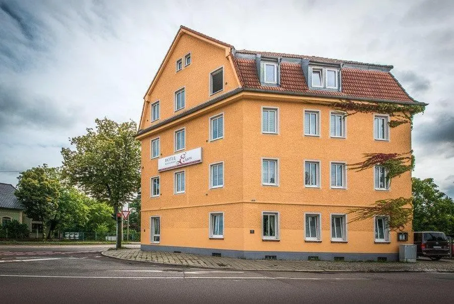 Property building in Hotel Eigen