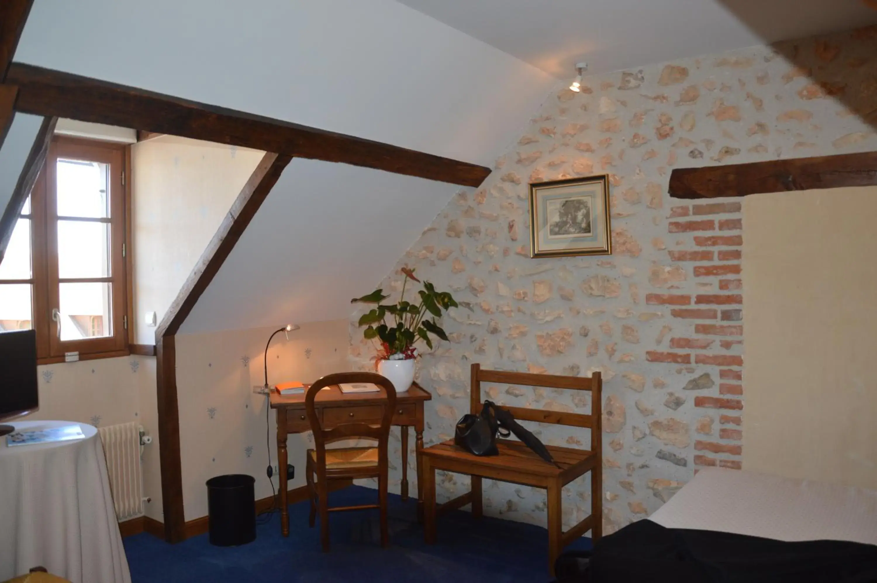 Single Room in La Chaumière Single Room in La Chaumière