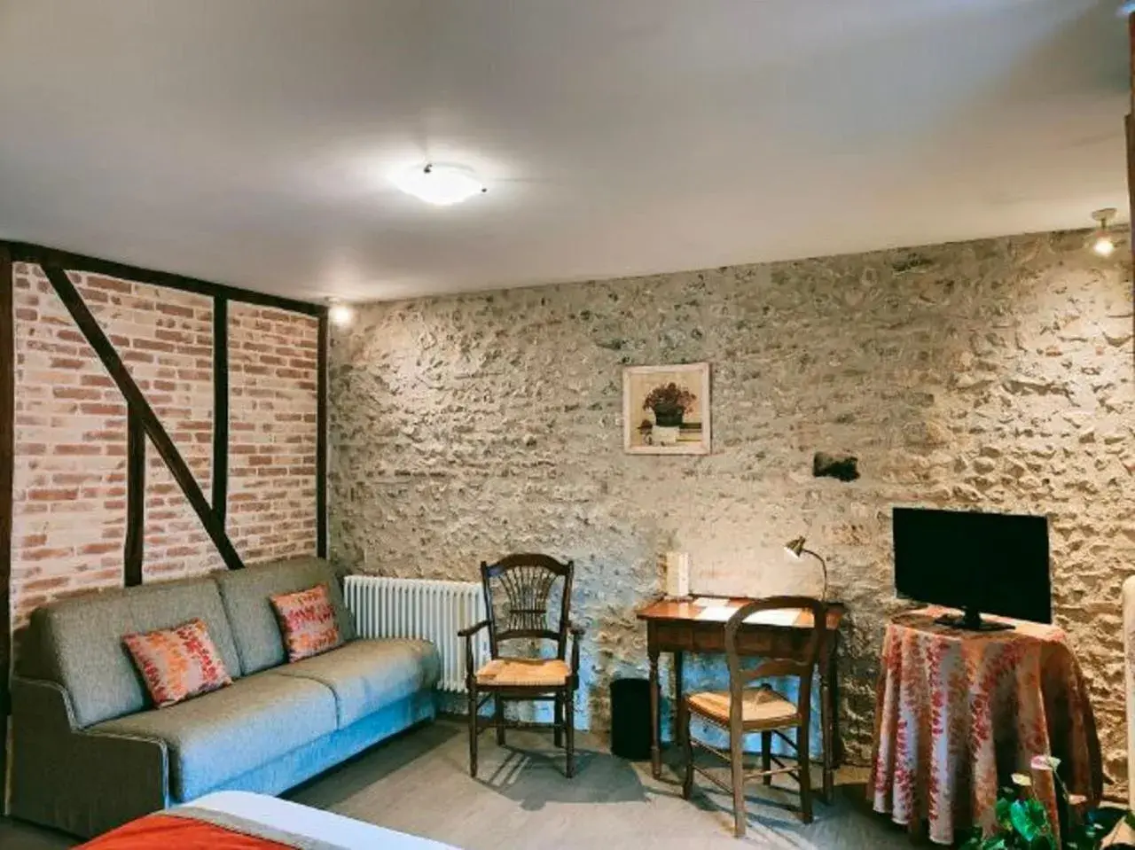 Superior Single Room in La Chaumière Superior Single Room in La Chaumière