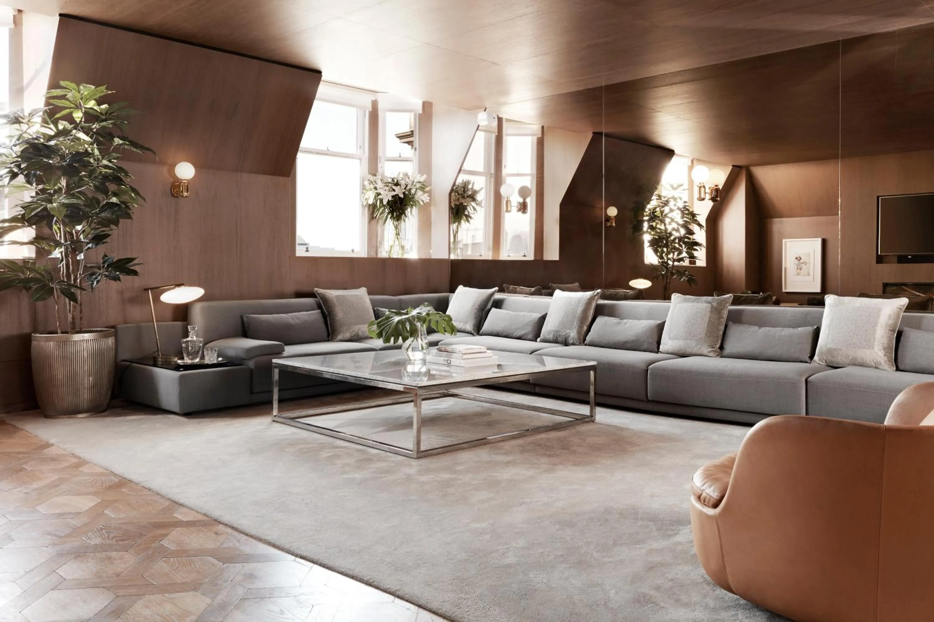 Living room in Kimpton Blythswood Square Hotel & Spa by IHG