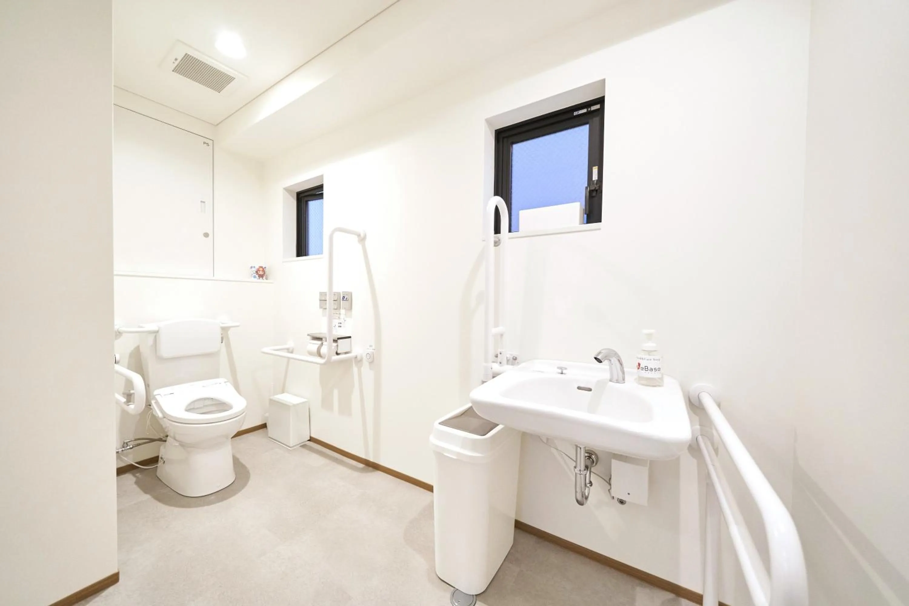 Toilet in WeBase Hakata Hostel