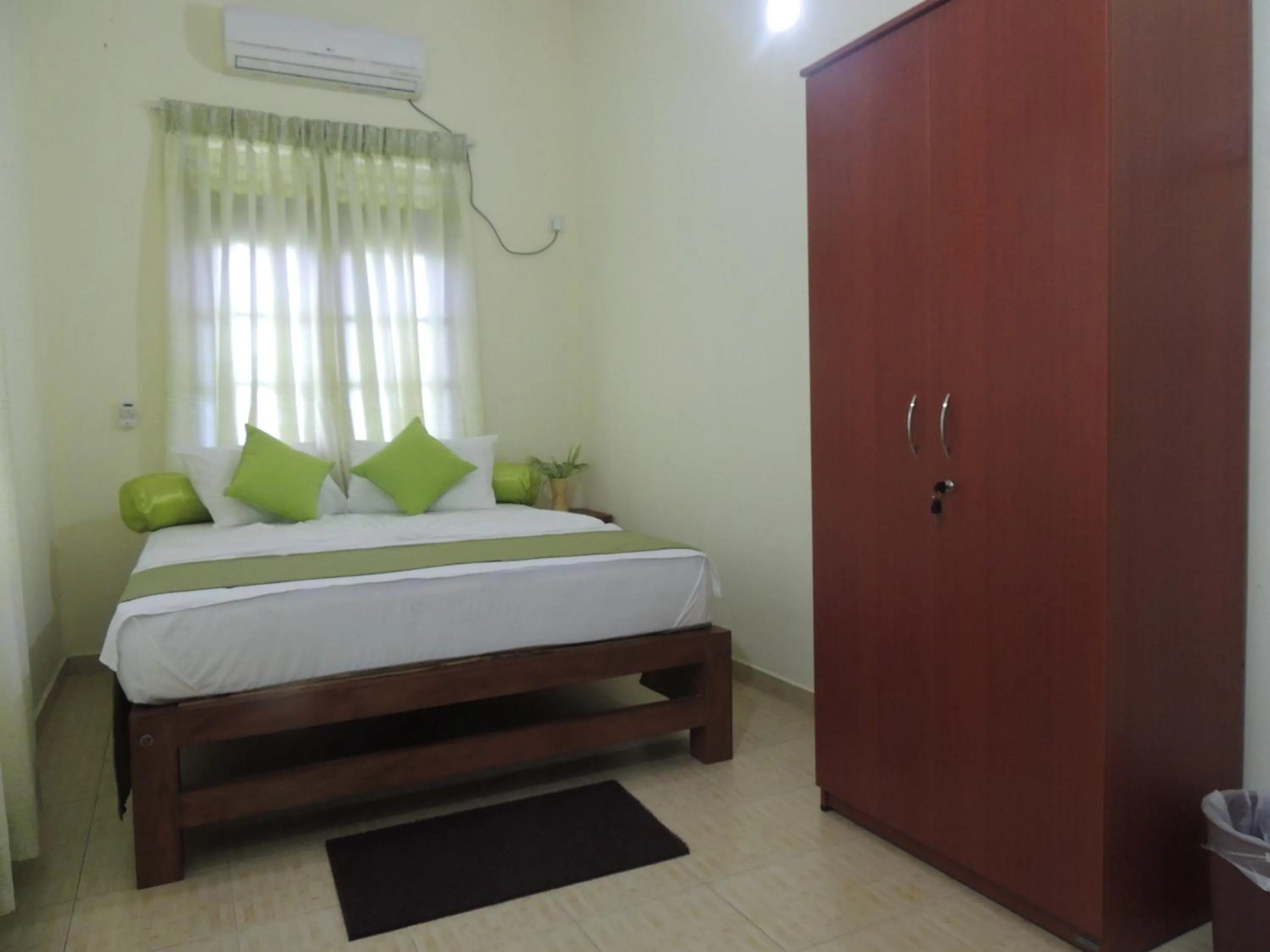 Bedroom, Bed in Arana Bungalow