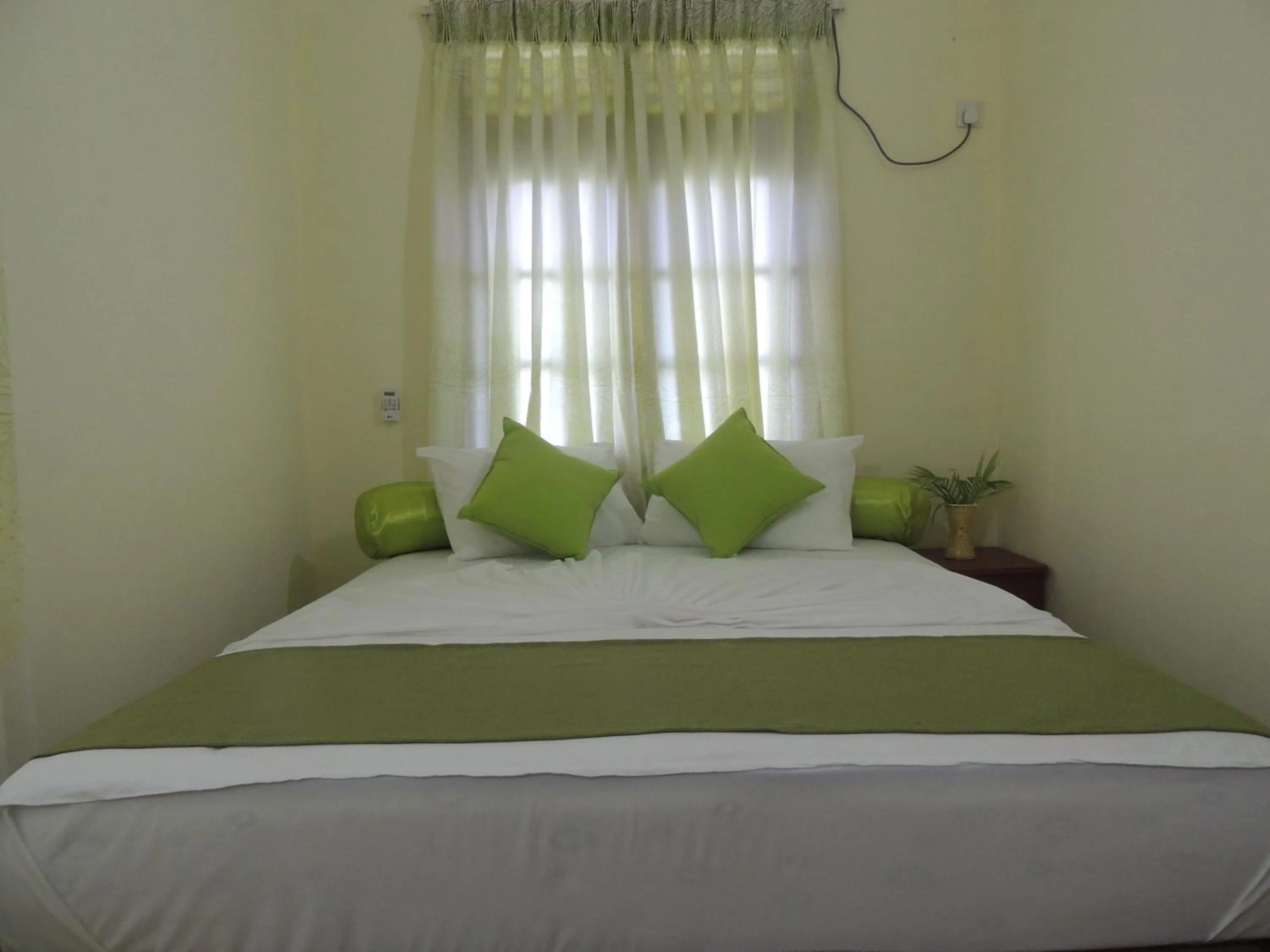 Bedroom, Bed in Arana Bungalow