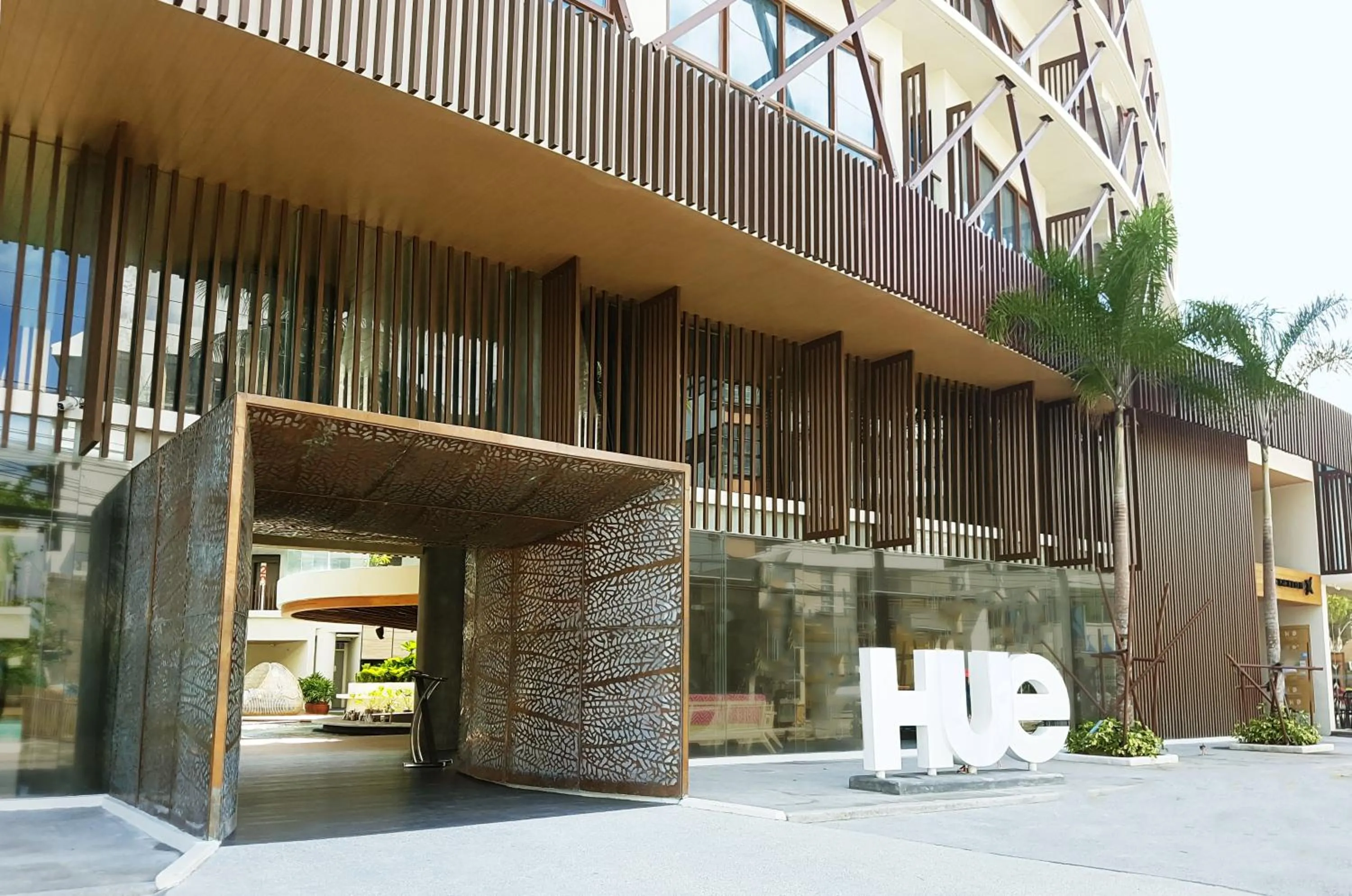Property building in Hue Hotels and Resorts Boracay Managed by HII